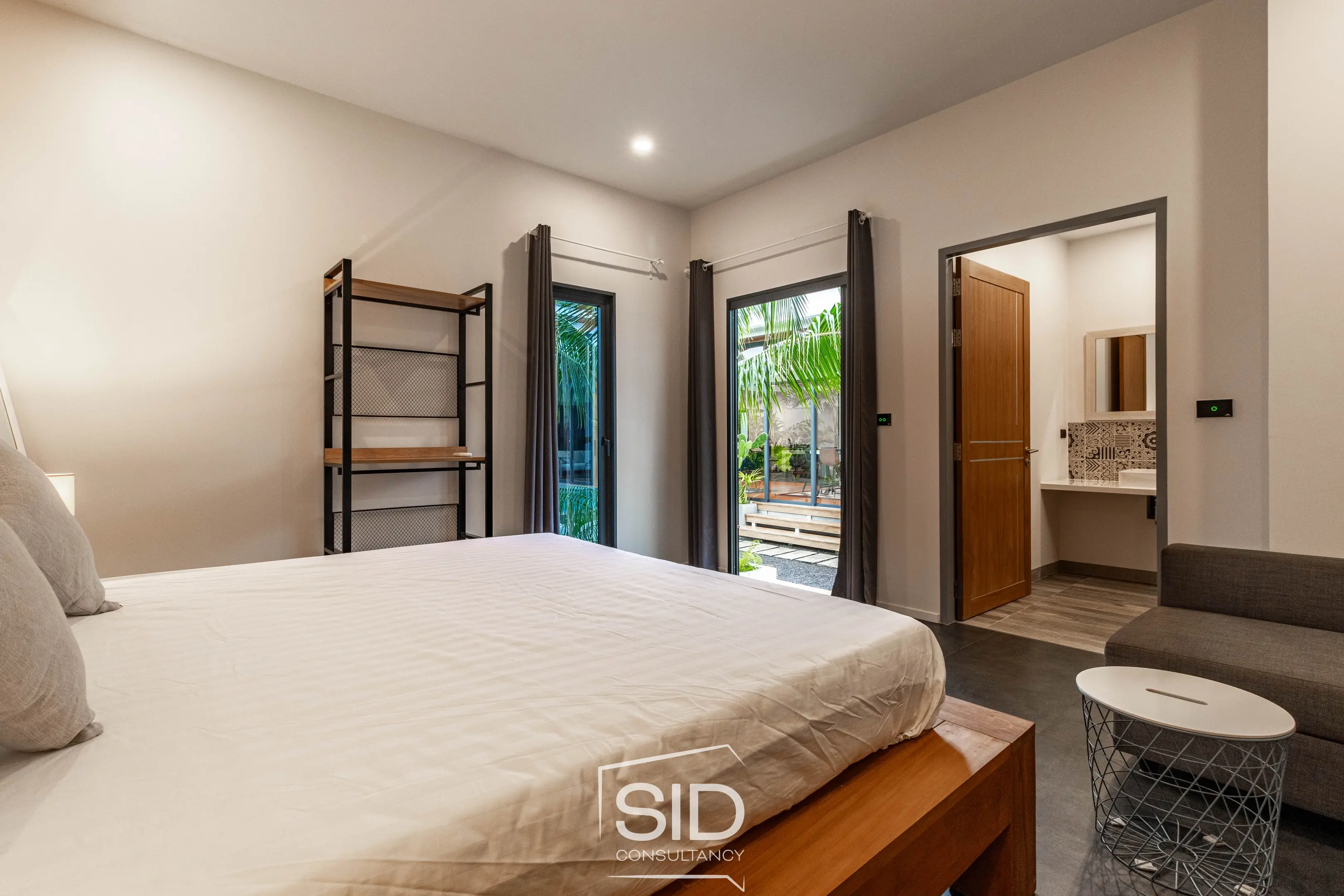 Modern 3 Bedrooms Pool Villa Near Laguna Phuket