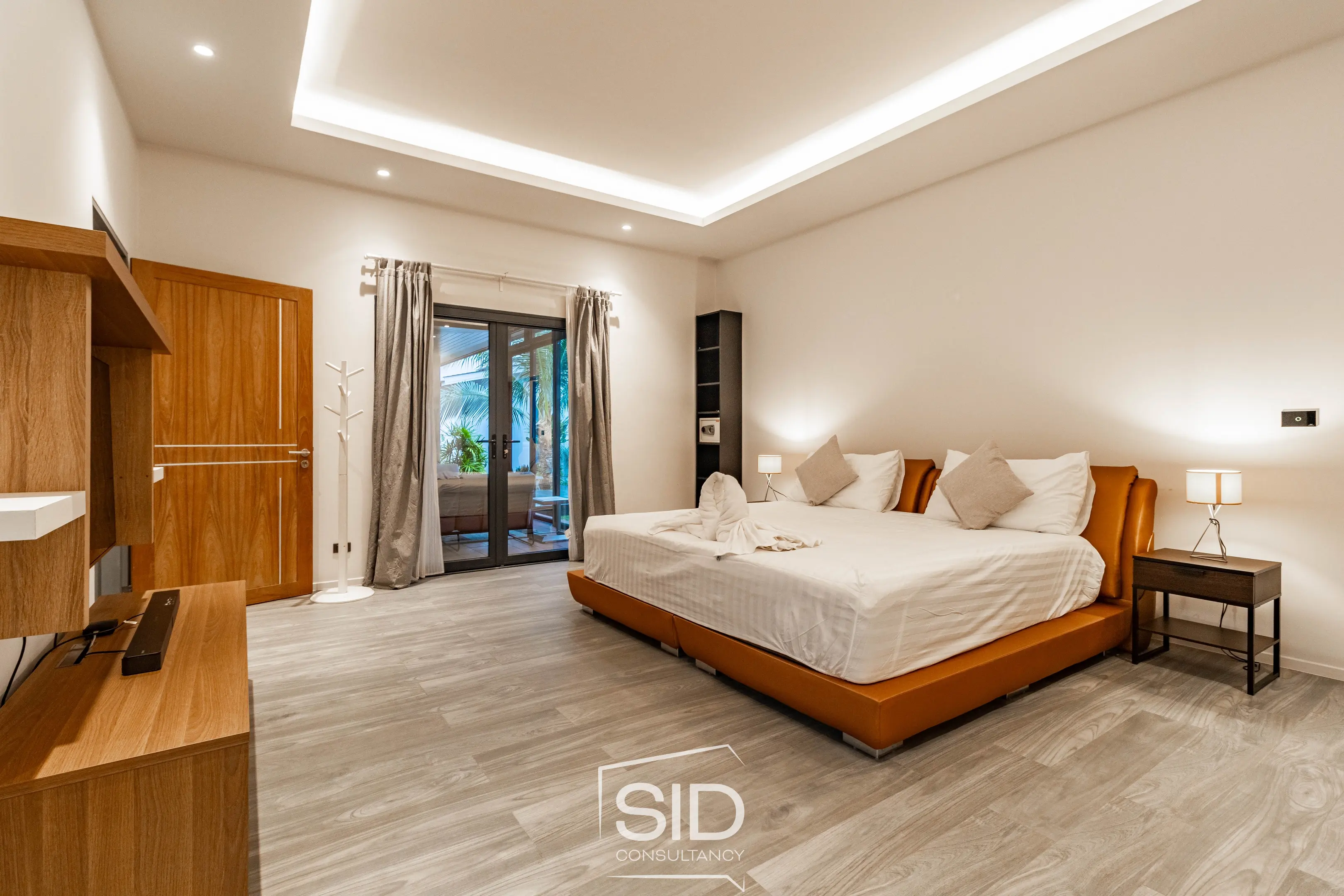 Modern 3 Bedrooms Pool Villa Near Laguna Phuket