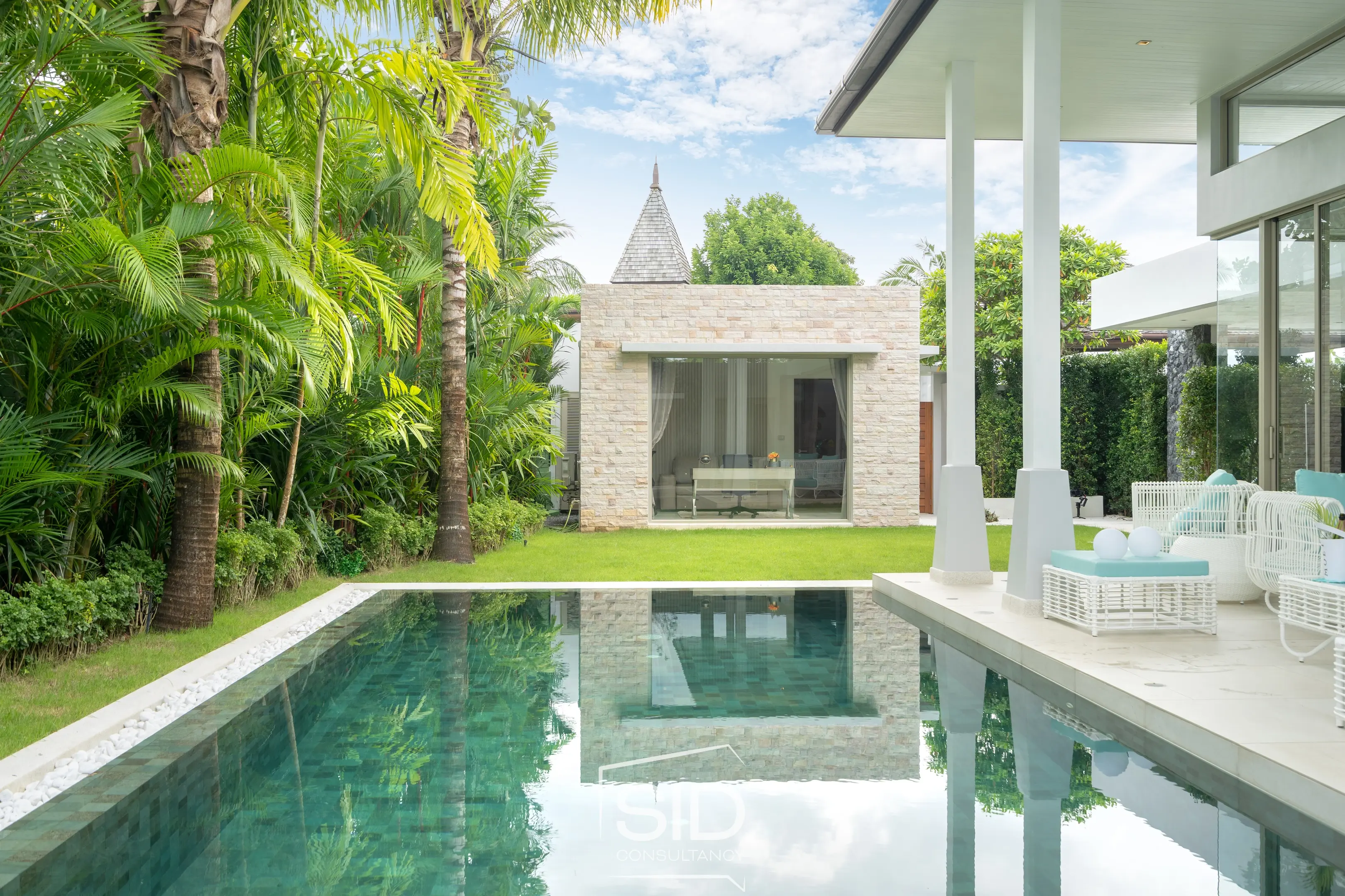 5-Bedroom Modern Villa with Poolside Botanica Luxury