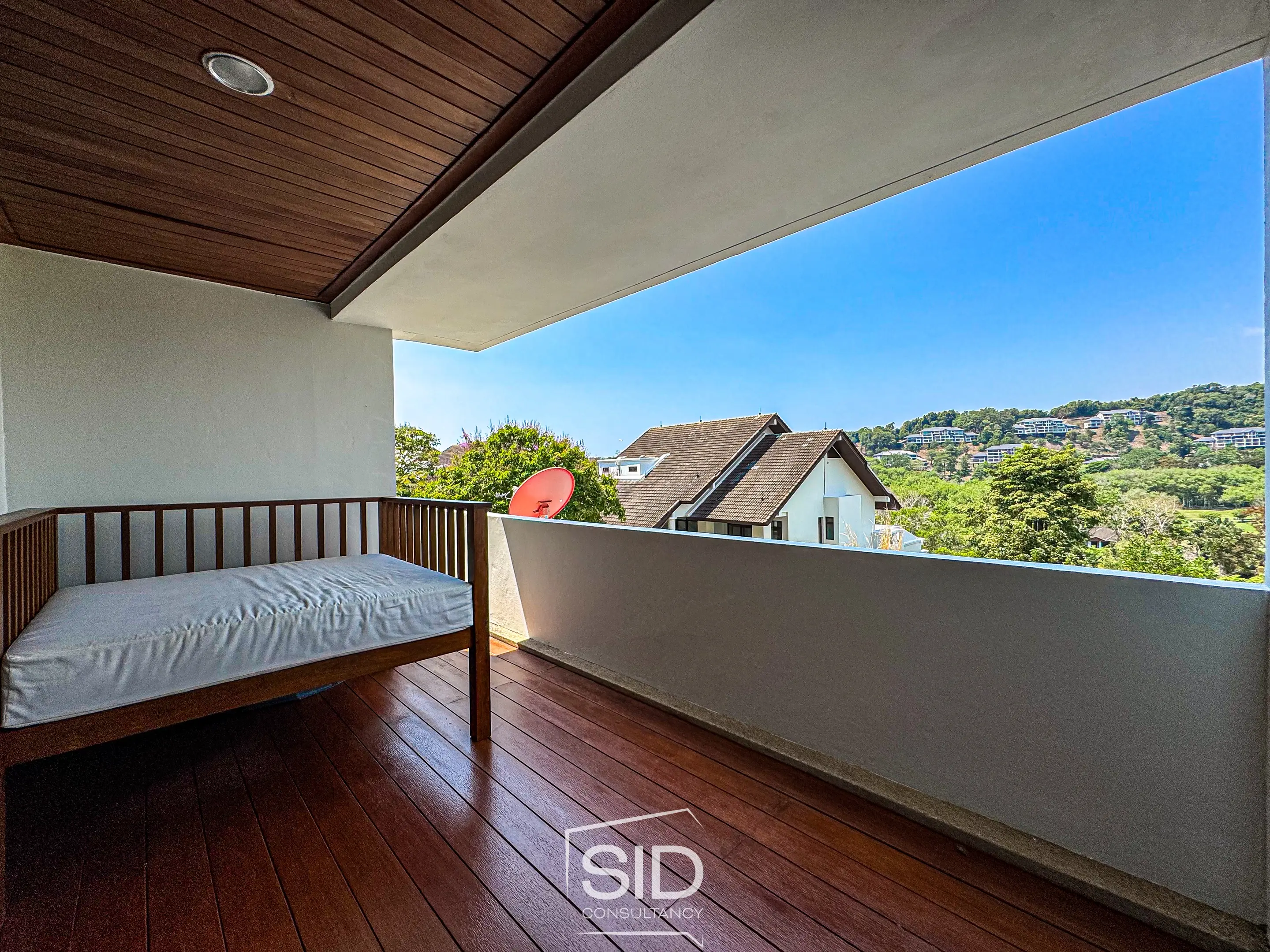 Blue Canyon Country Club Residence – Space, Serenity, and Prestige