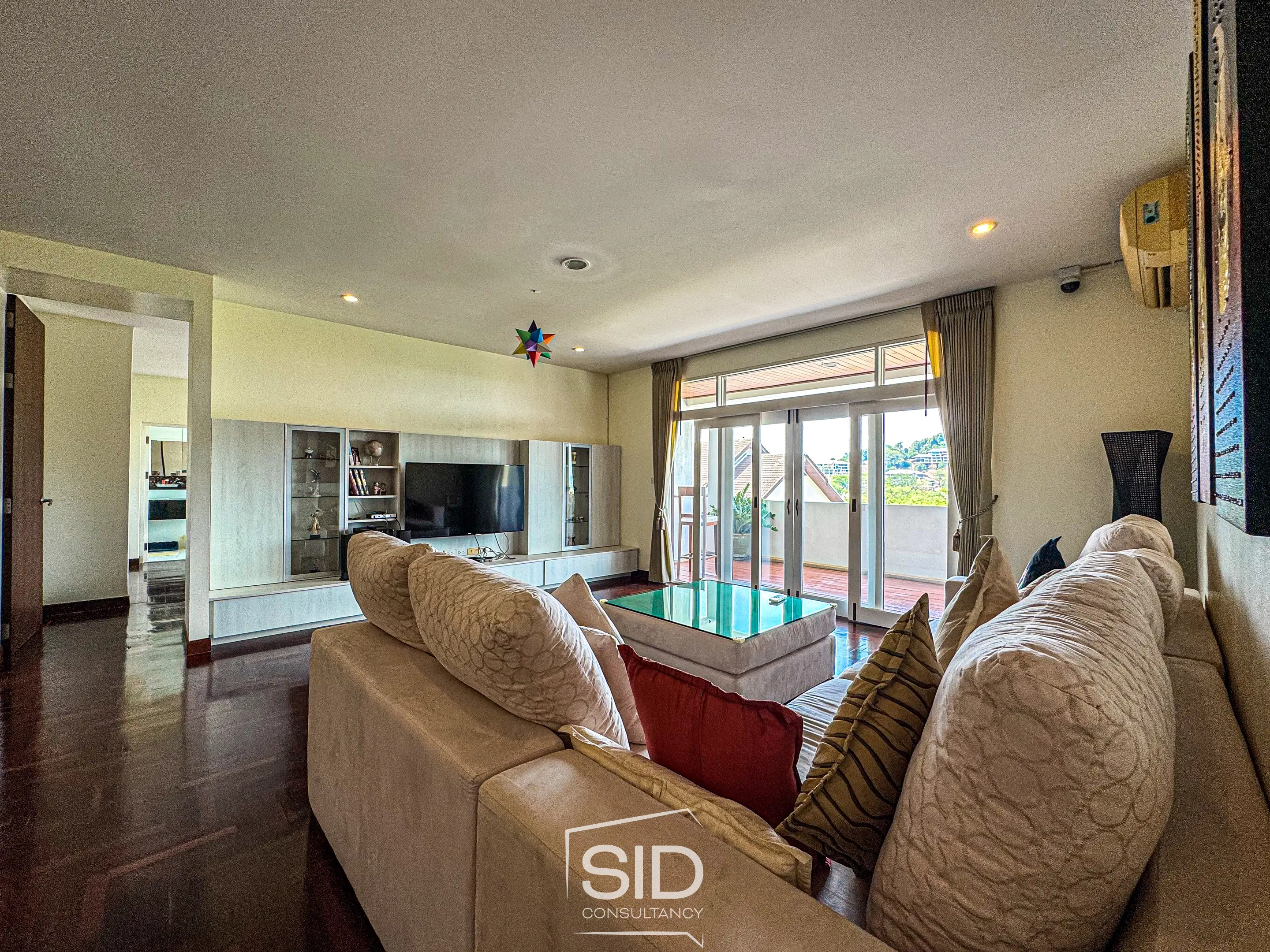 Blue Canyon Country Club Residence – Space, Serenity, and Prestige