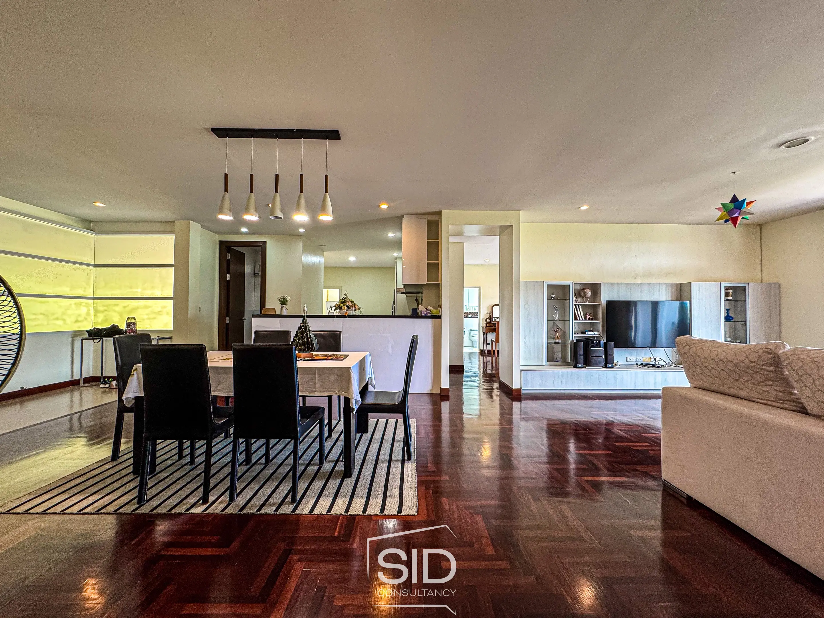 Blue Canyon Country Club Residence – Space, Serenity, and Prestige