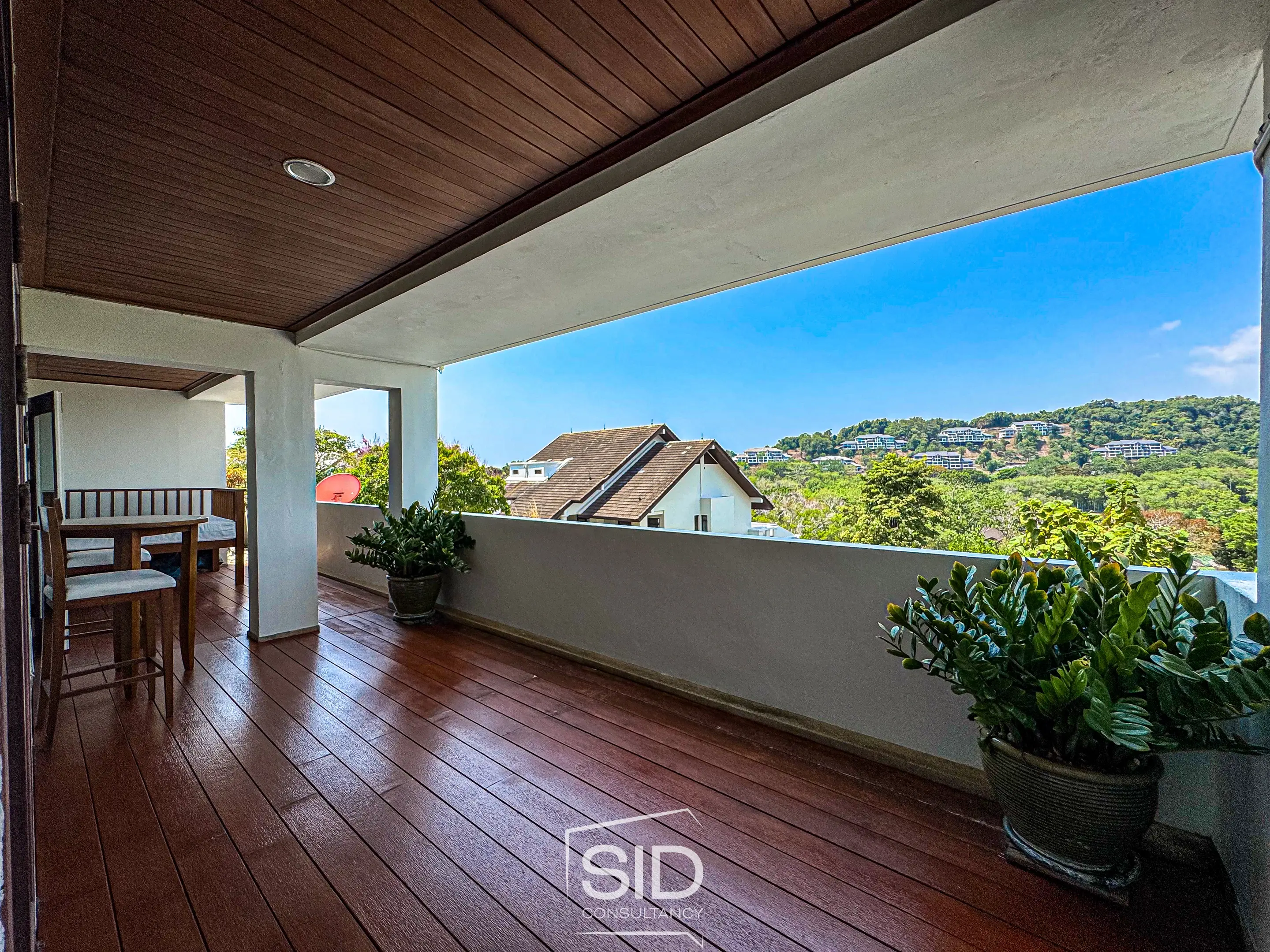 Blue Canyon Country Club Residence – Space, Serenity, and Prestige