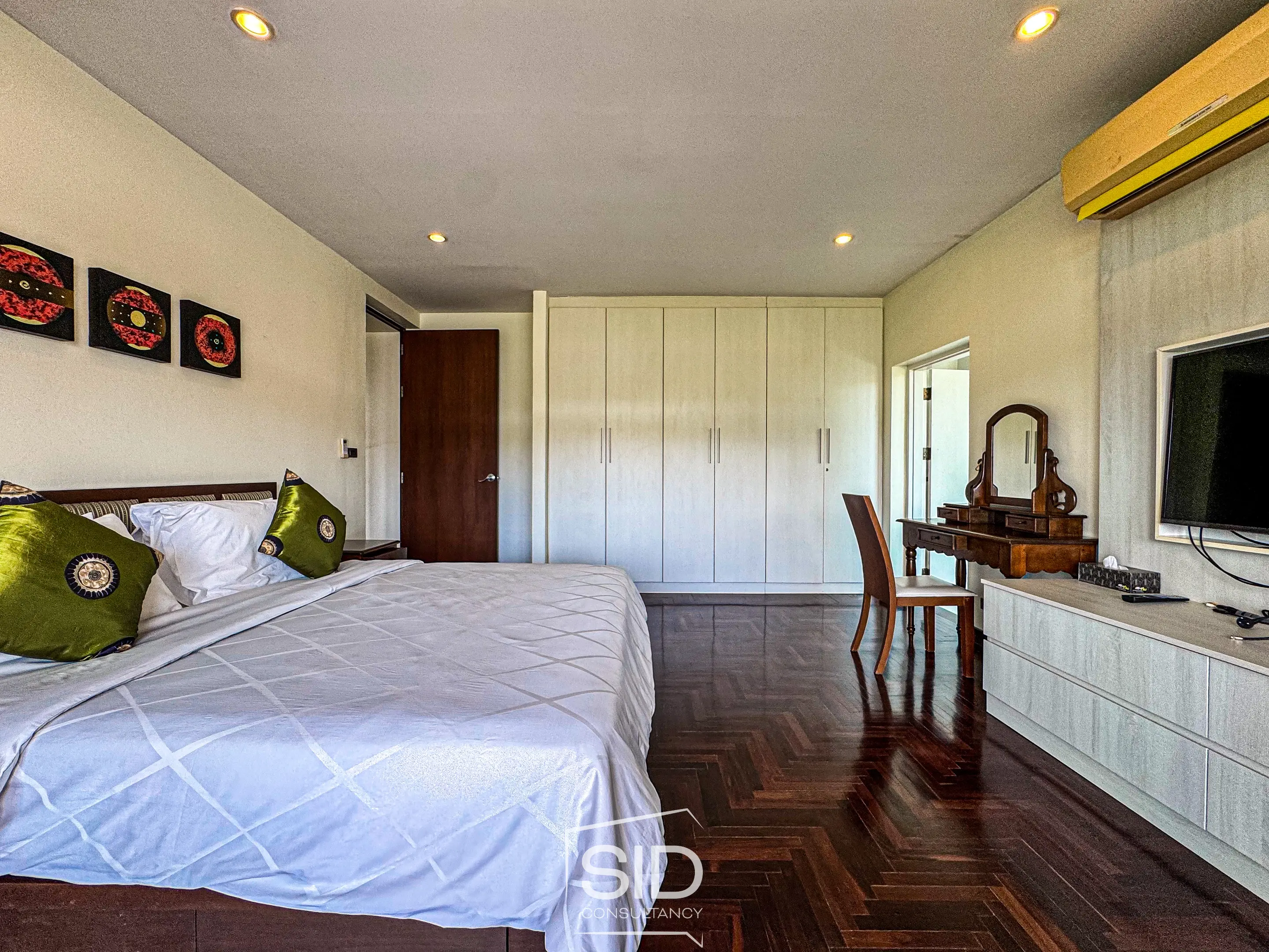 Blue Canyon Country Club Residence – Space, Serenity, and Prestige