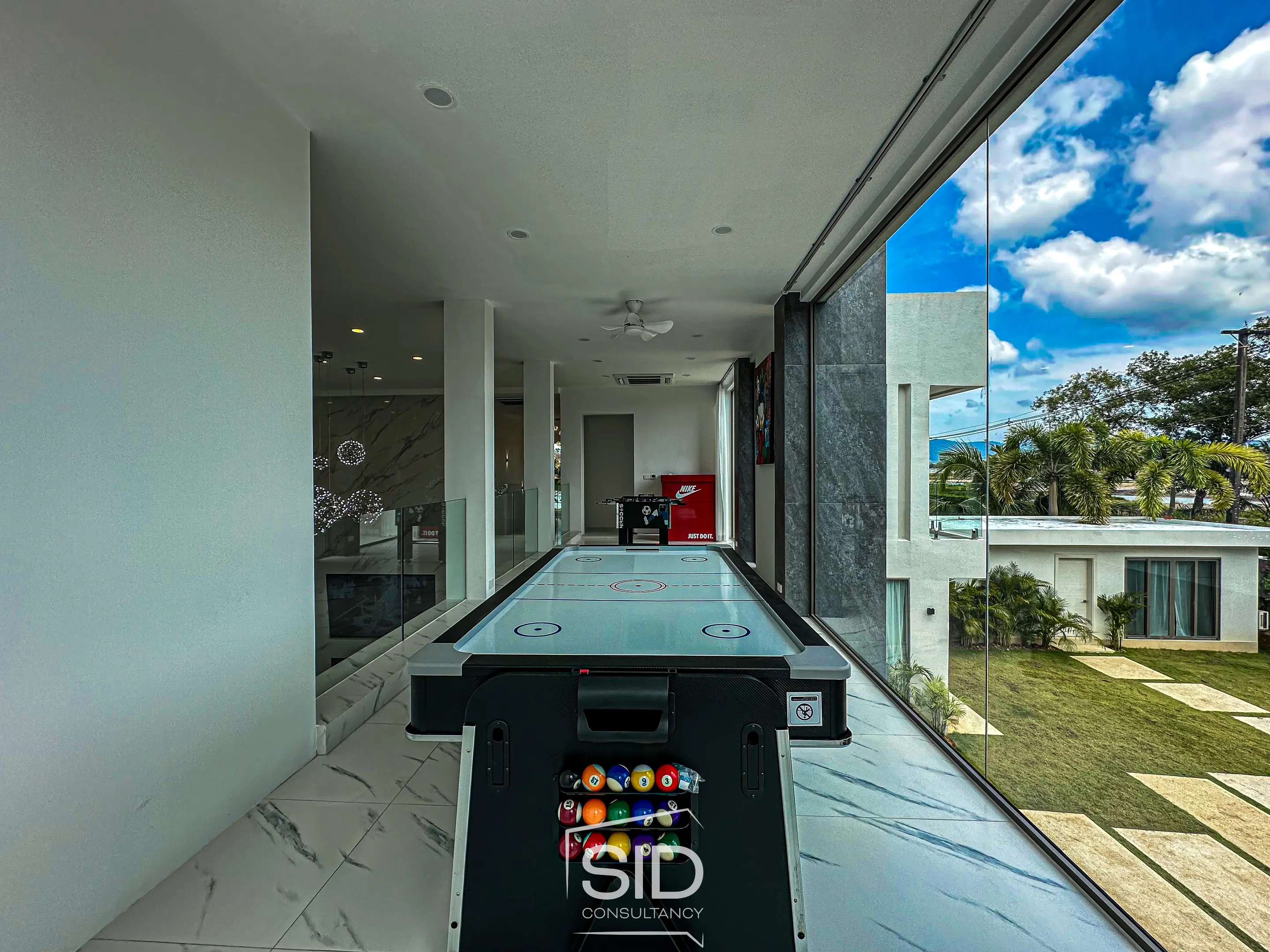 Spacious 6-Bedroom Modern Villa with Private Garden and Pool Views in Laguna Homes, Phuket
