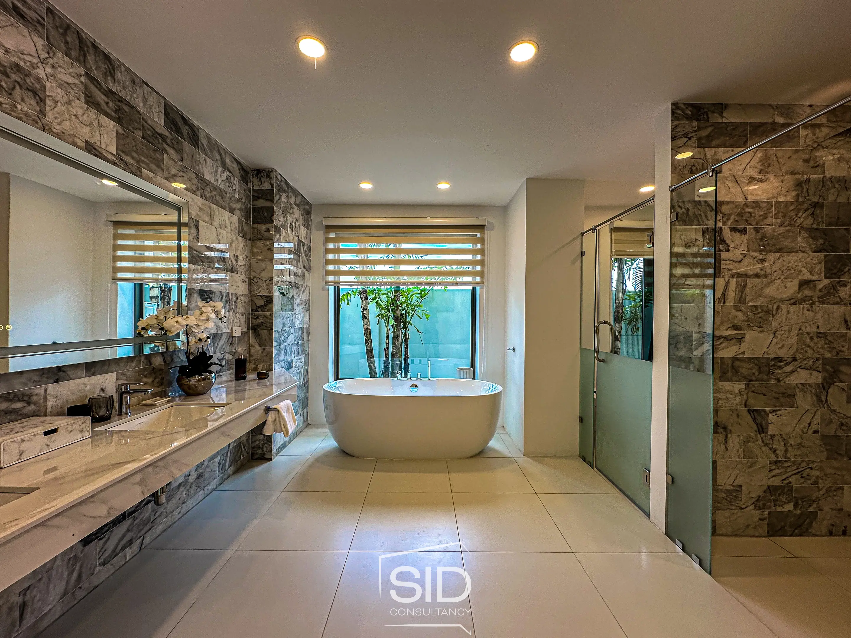Spacious 6-Bedroom Modern Villa with Private Garden and Pool Views in Laguna Homes, Phuket