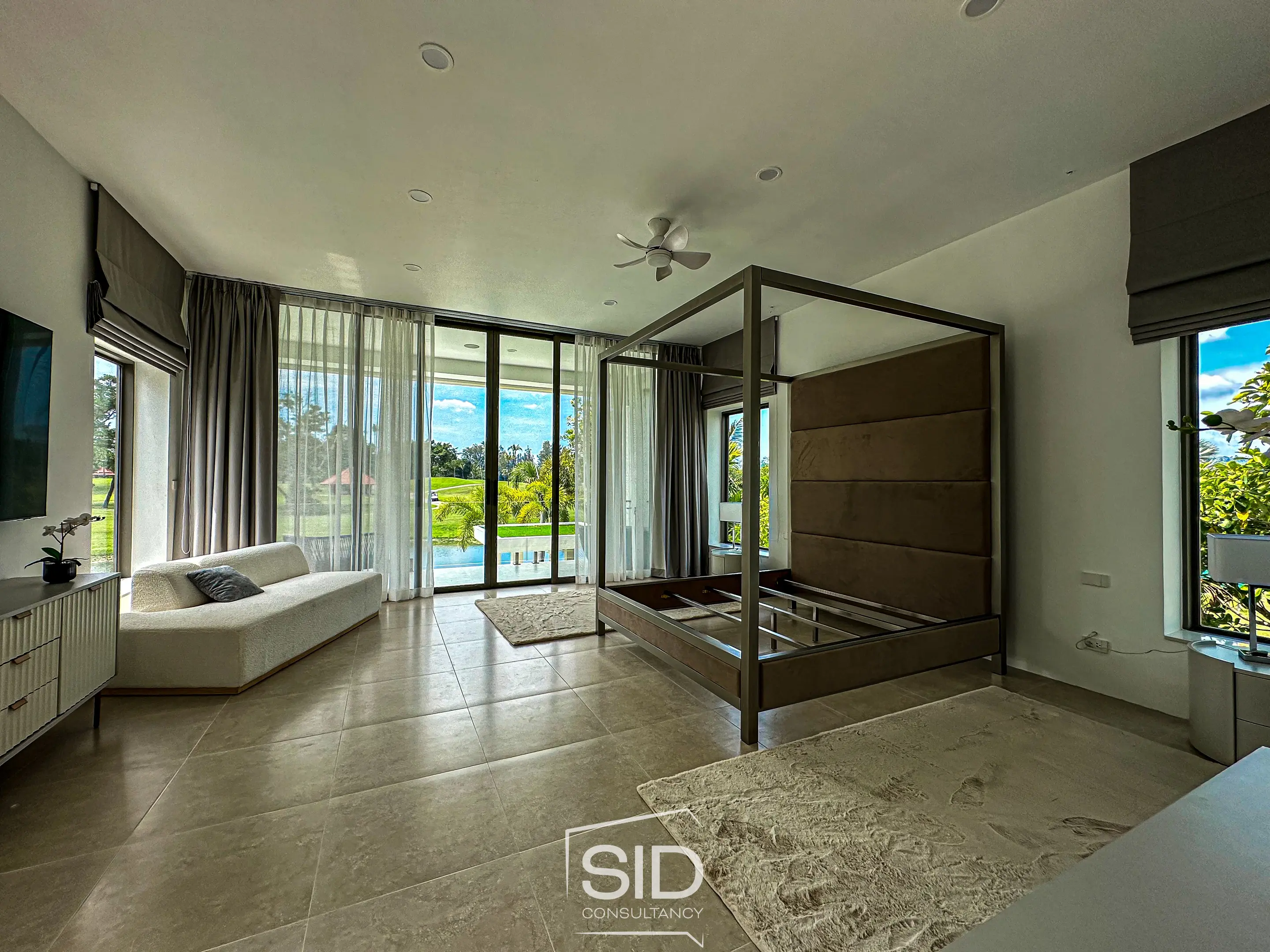 Spacious 6-Bedroom Modern Villa with Private Garden and Pool Views in Laguna Homes, Phuket