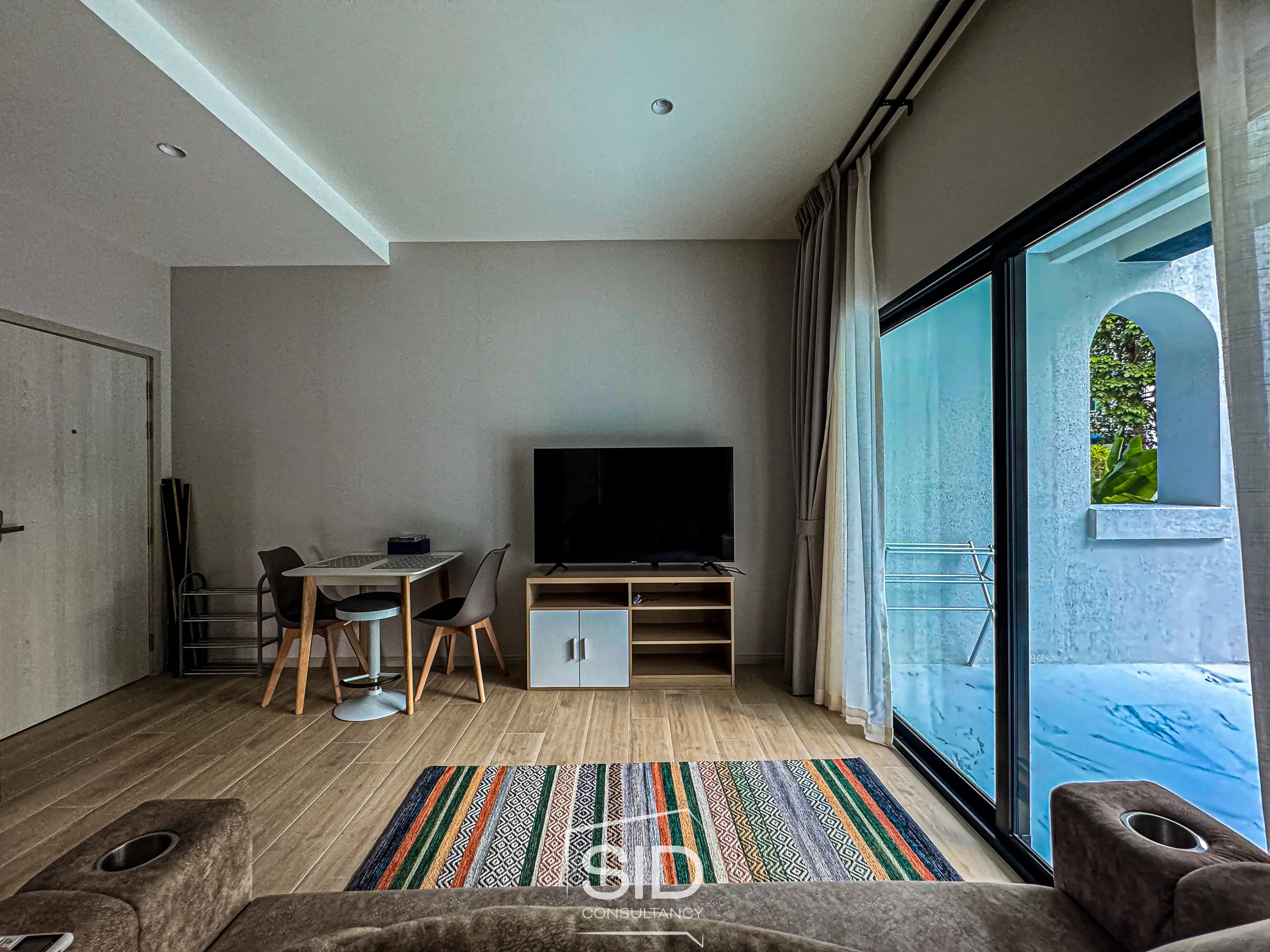 Modern 1-Bedroom Condo with Direct Pool Access – The Title Halo 1, Nai Yang