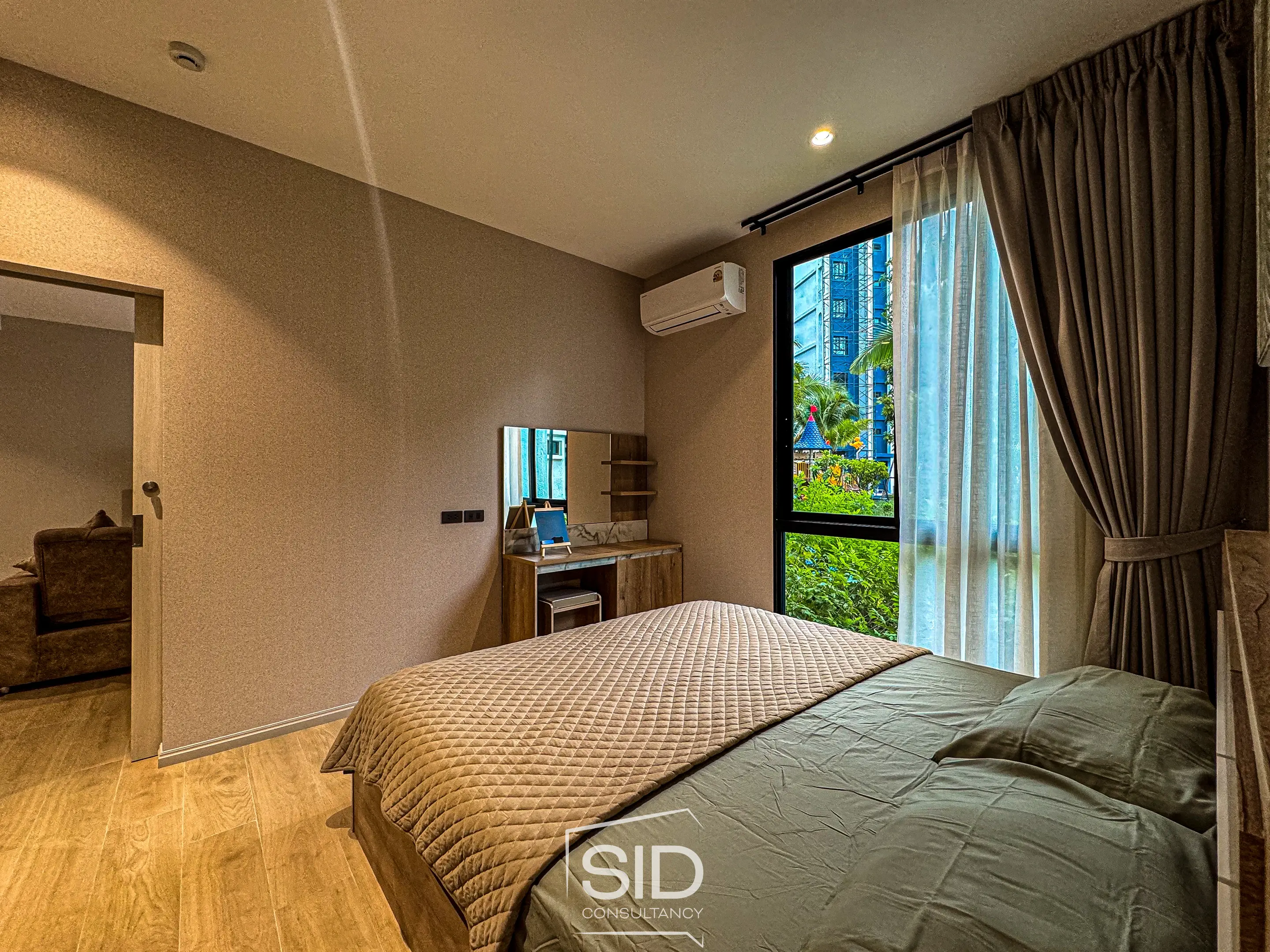 Modern 1-Bedroom Condo with Direct Pool Access – The Title Halo 1, Nai Yang