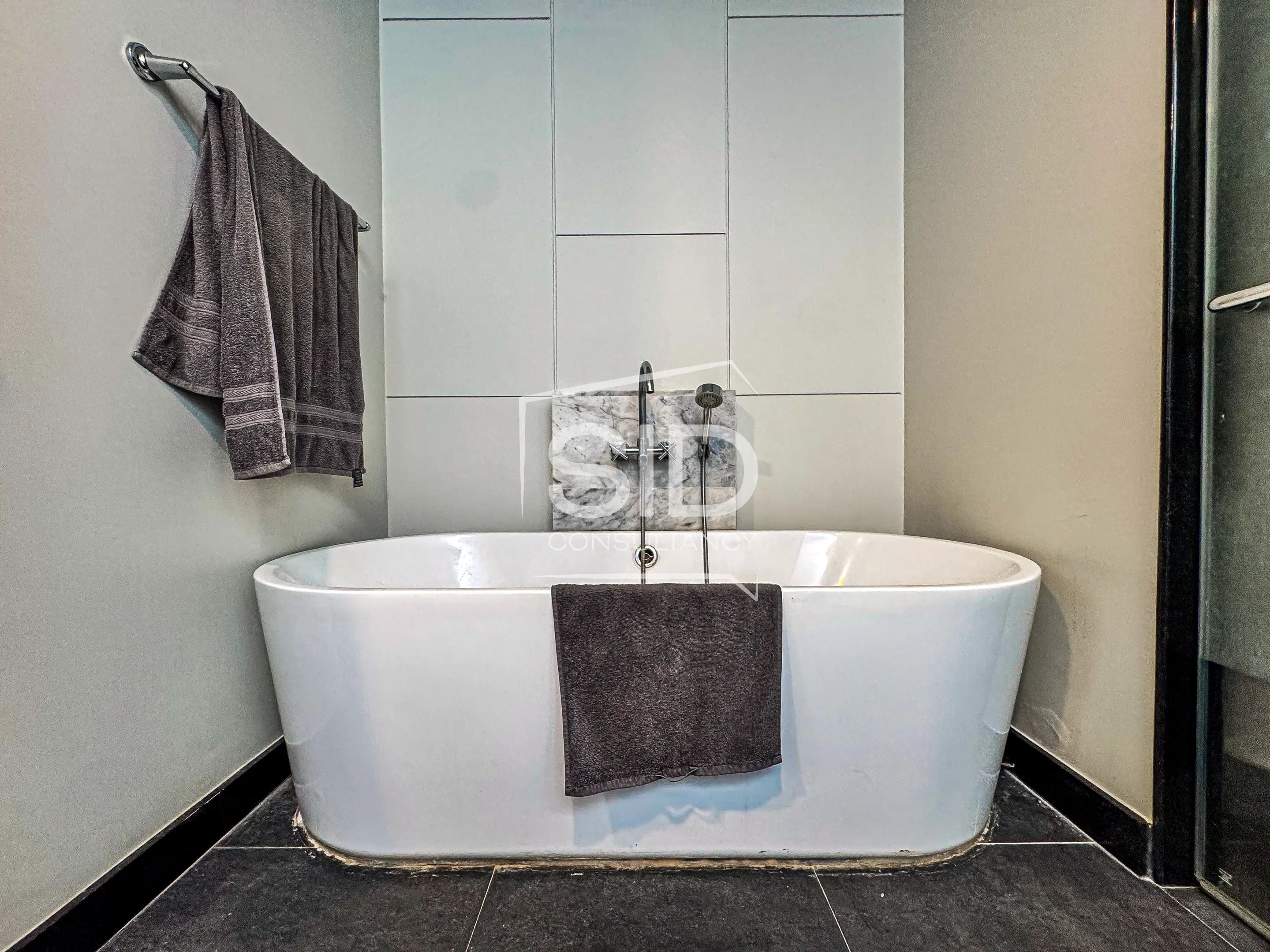 Move-In Ready Villa at WINGS, Soi Pasak – 2 Bedrooms, Private Pool