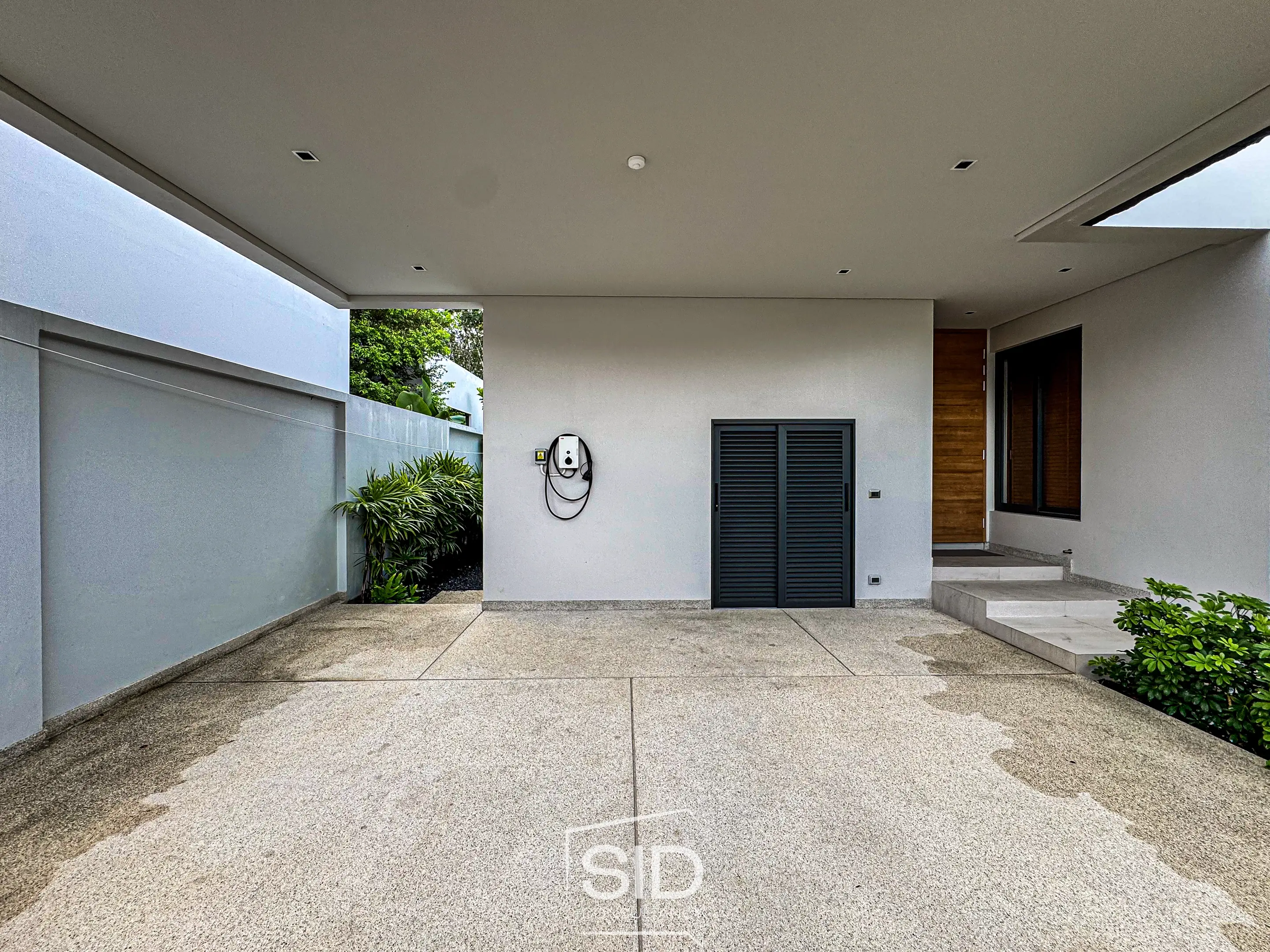 Botanica Modern Loft – 3-Bedroom Nature-Loft Villa in Si Sunthon, Phuket