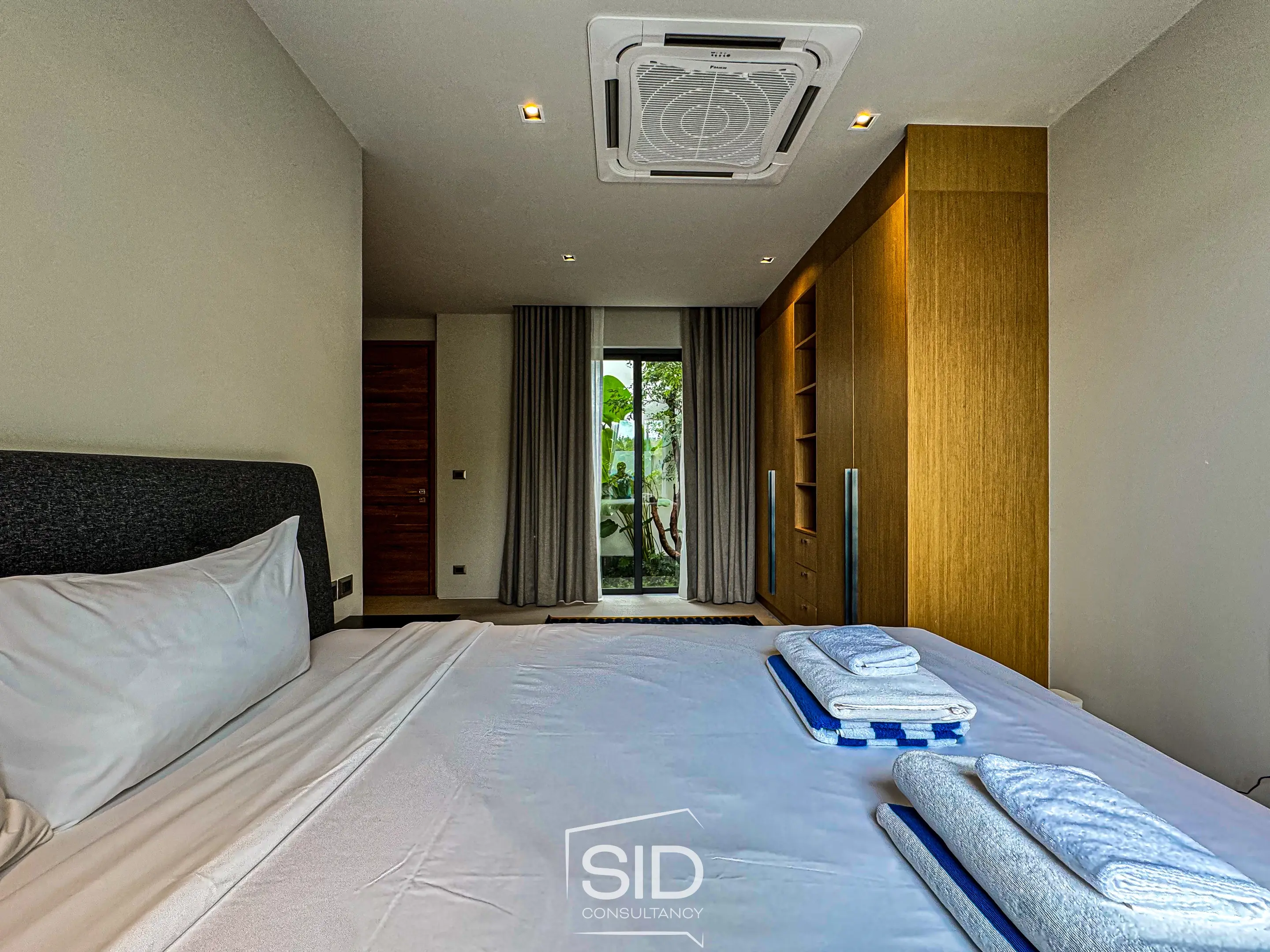 Botanica Modern Loft – 3-Bedroom Nature-Loft Villa in Si Sunthon, Phuket