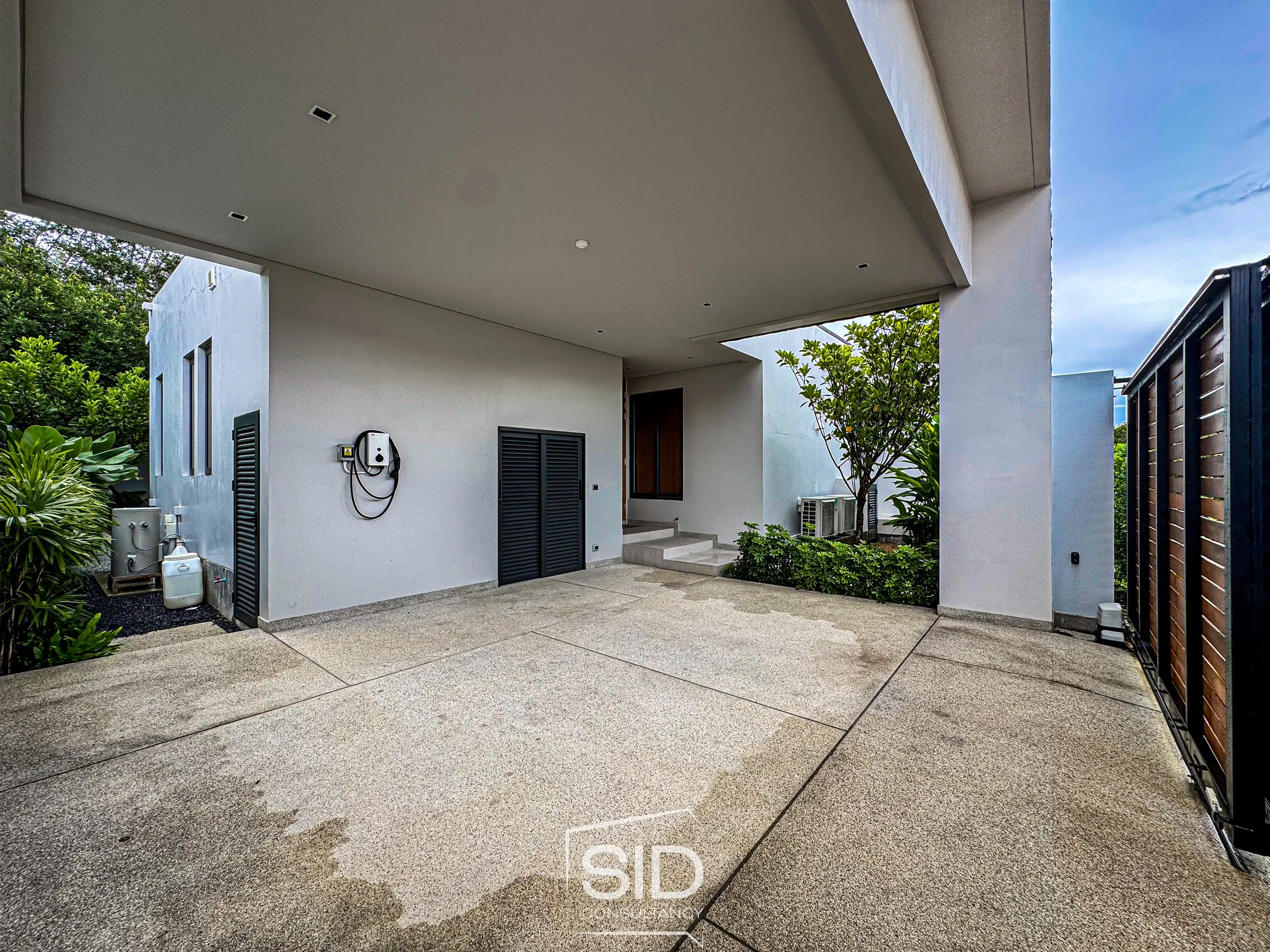 Botanica Modern Loft – 3-Bedroom Nature-Loft Villa in Si Sunthon, Phuket