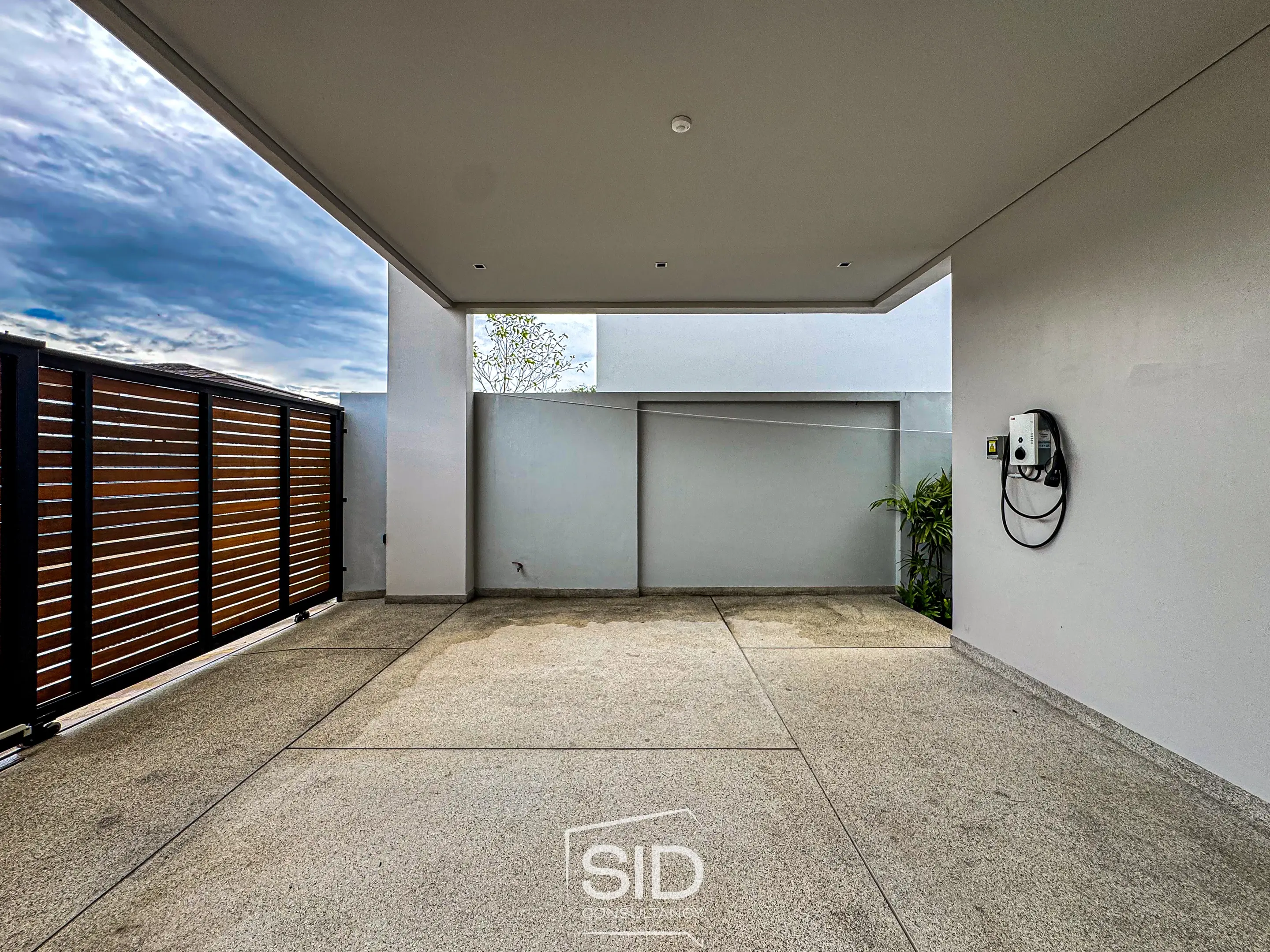 Botanica Modern Loft – 3-Bedroom Nature-Loft Villa in Si Sunthon, Phuket