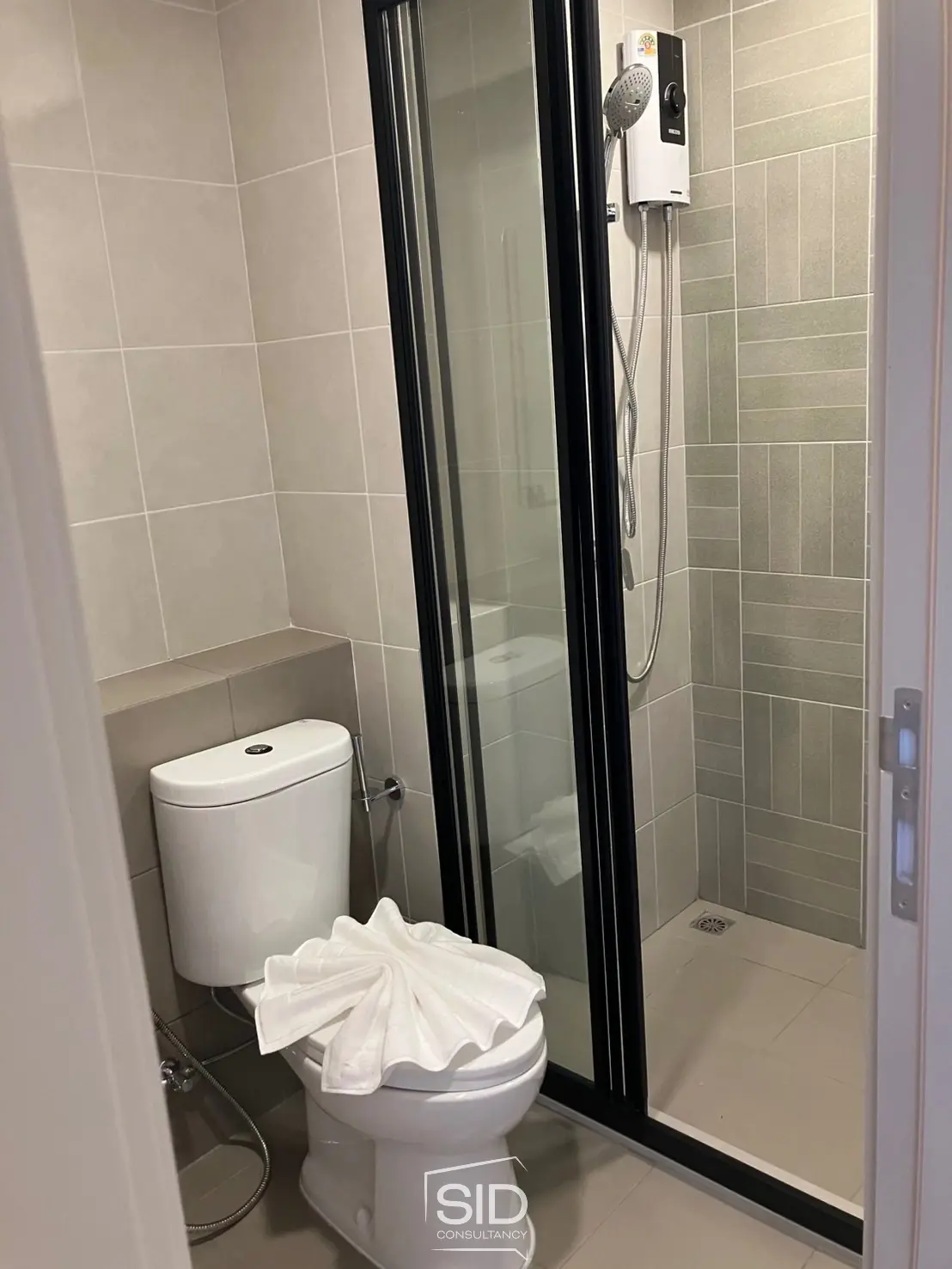 Modern 1-Bedroom Plus Condo for Rent – Dcondo reef Phuket