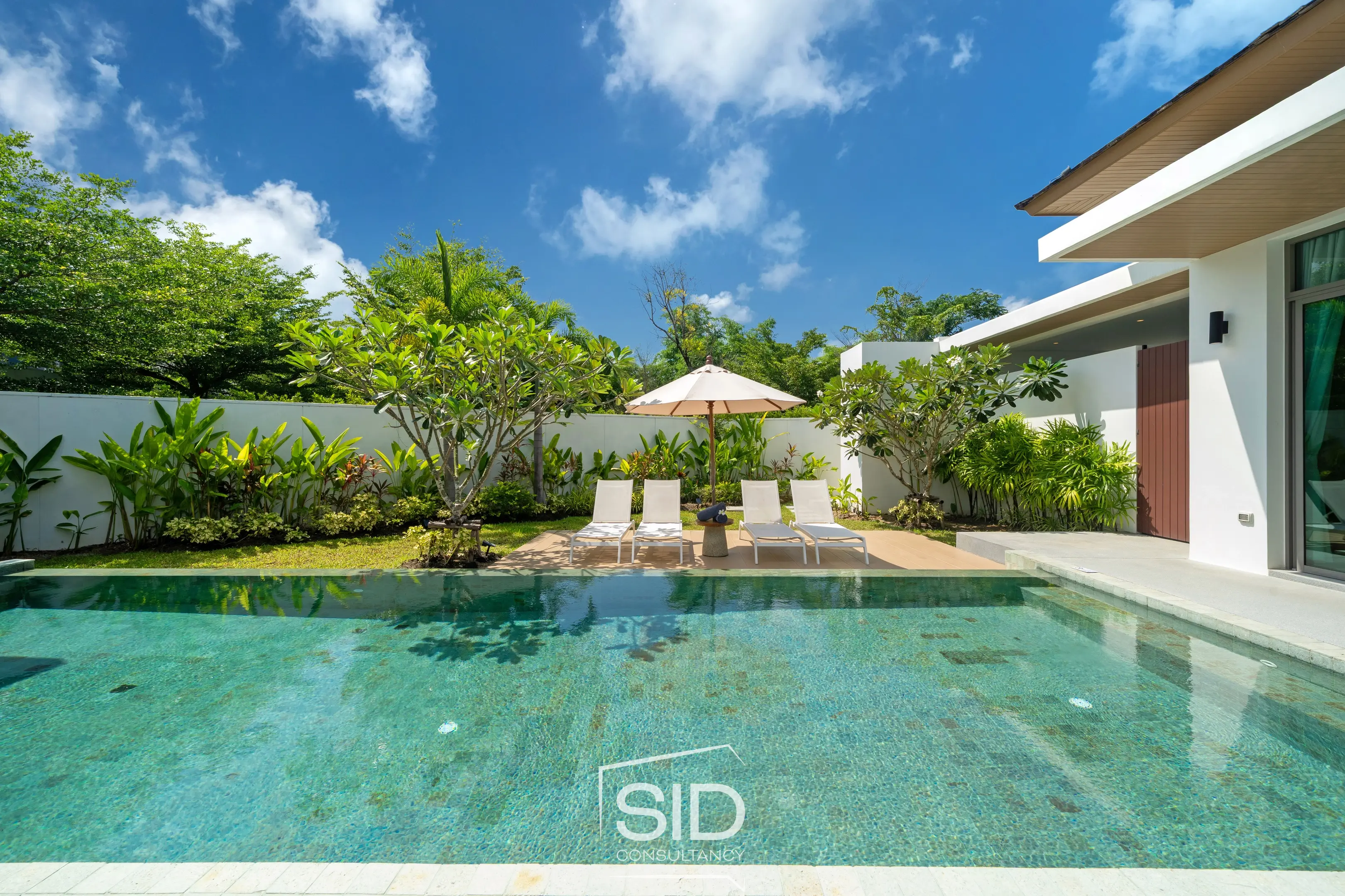 Shambhala Grand Villa | 3 BR Deluxe Garden Pool Villa