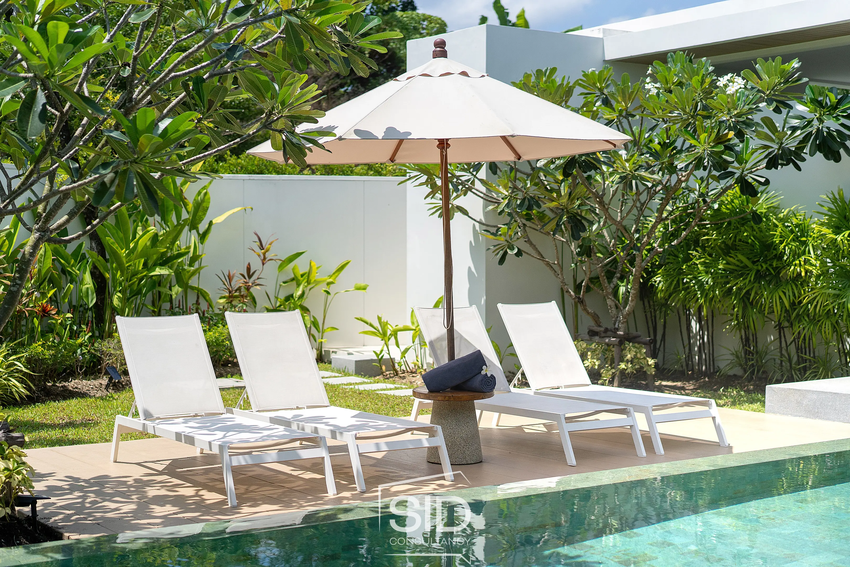 Shambhala Grand Villa | 3 BR Deluxe Garden Pool Villa