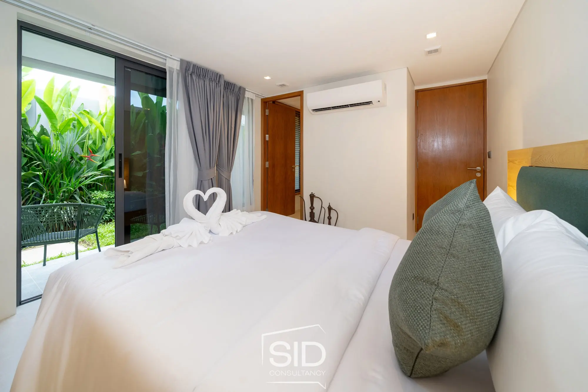 Riverhouse Phuket | 4 BR Designer Loft Pool Villa 