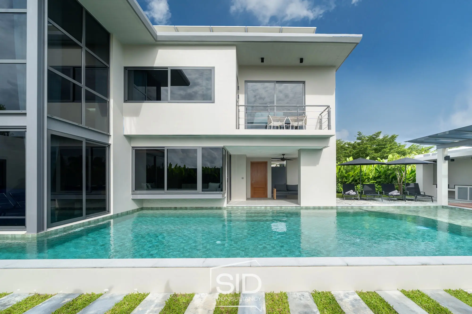 Riverhouse Phuket | 4 BR Designer Loft Pool Villa 