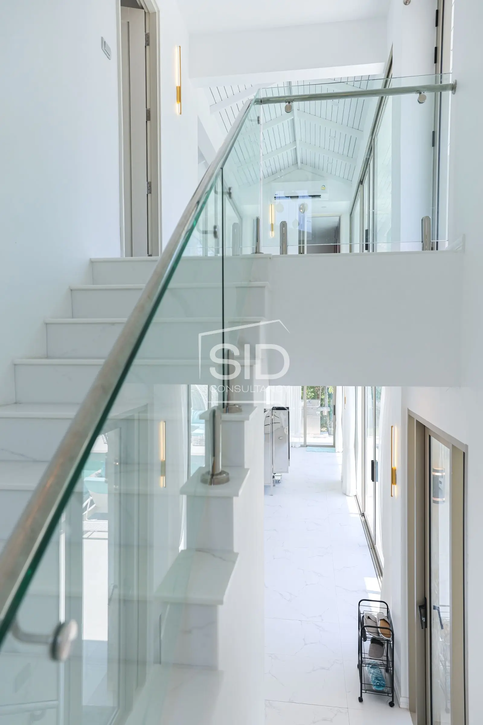 4-bedroom Villa Chom Tawan, Bangtao Beachfront