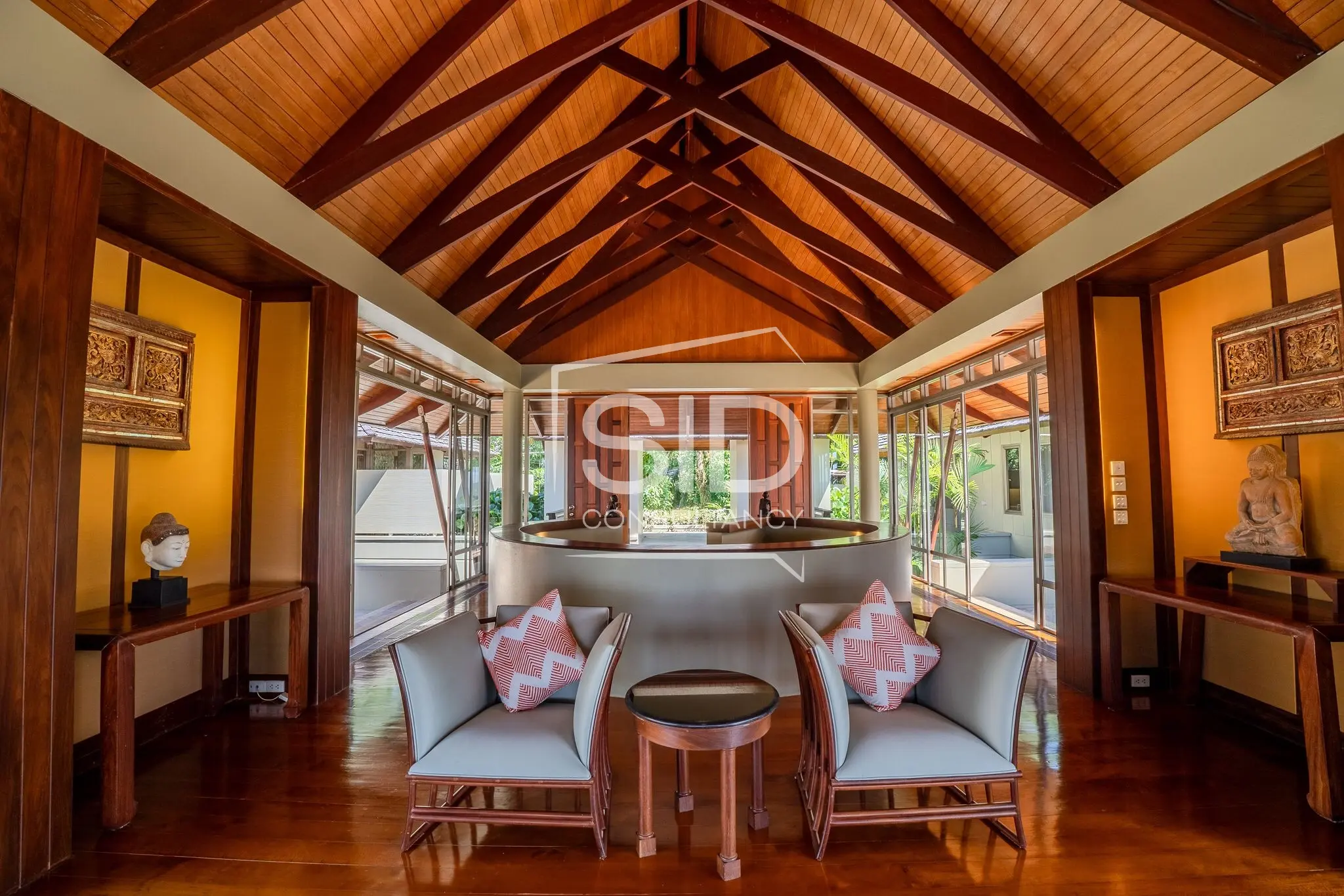 Tropical Residence, Layan — 4 Bedrooms, 15-Meter Pool, Sea View