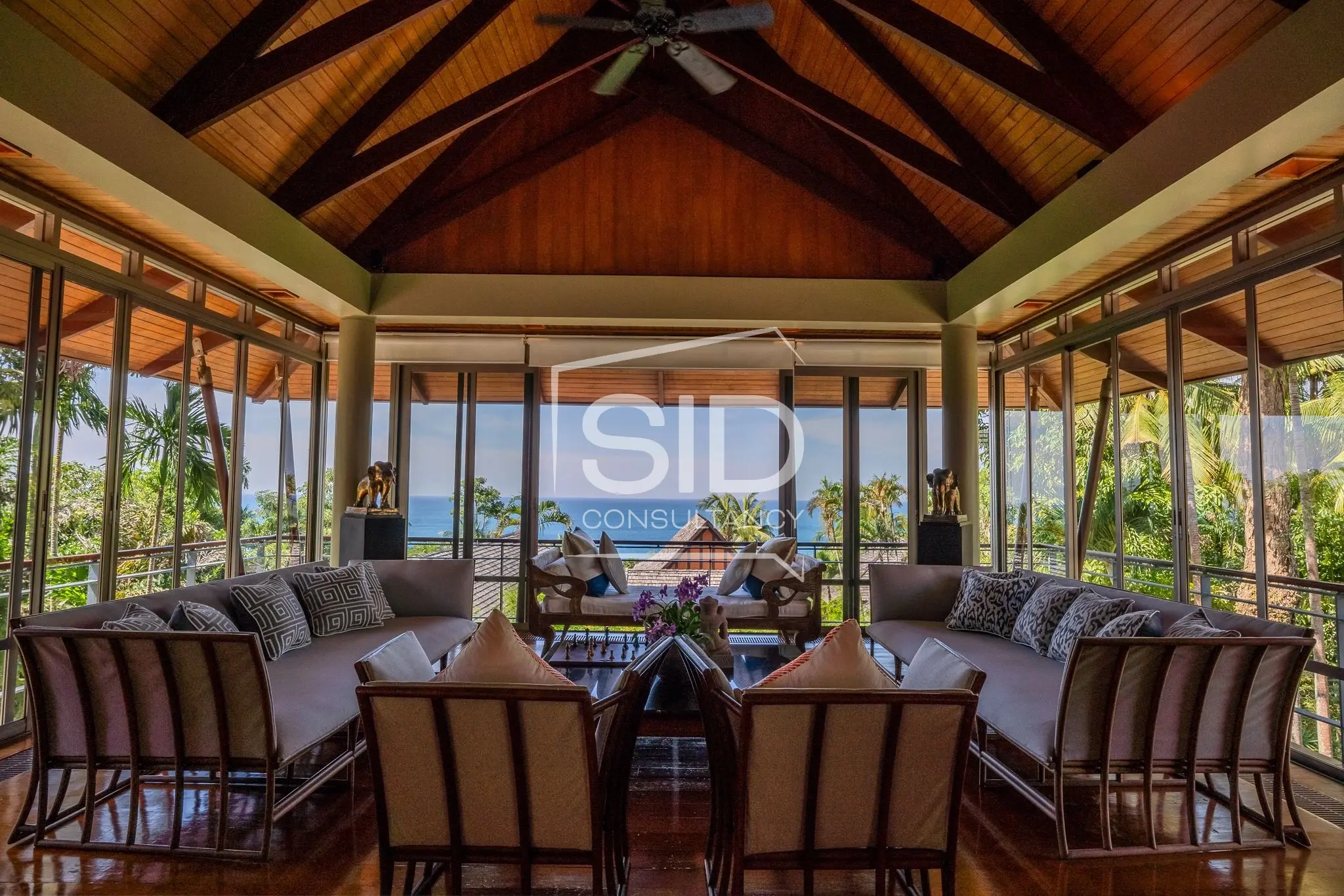 Tropical Residence, Layan — 4 Bedrooms, 15-Meter Pool, Sea View