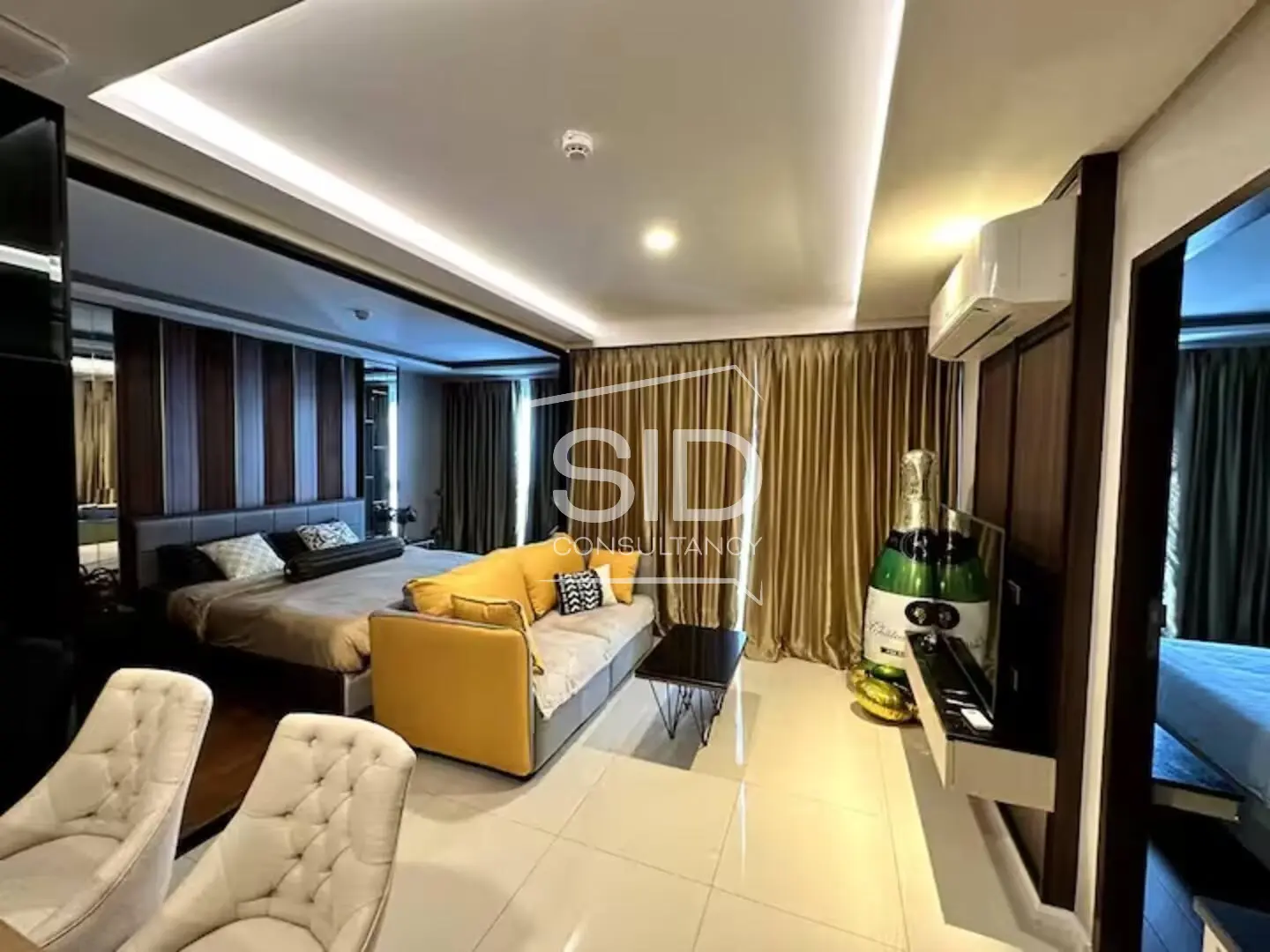 Cozy 2-Bedroom Sea View Apartment in Surin, Phuket