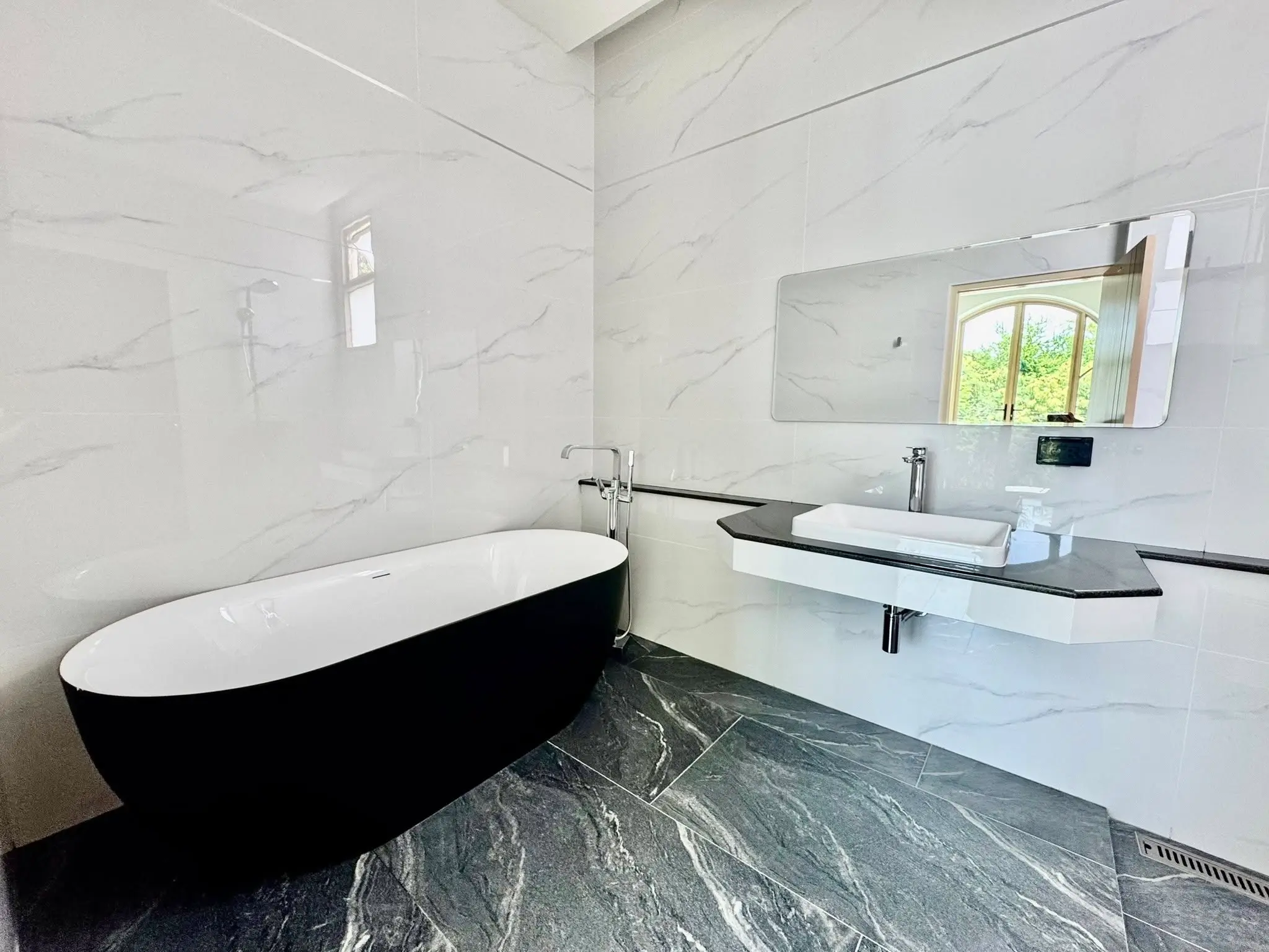 New Pool Villa - Near Jomtien Beach - 5 Bedroom - 6 Bathrooms