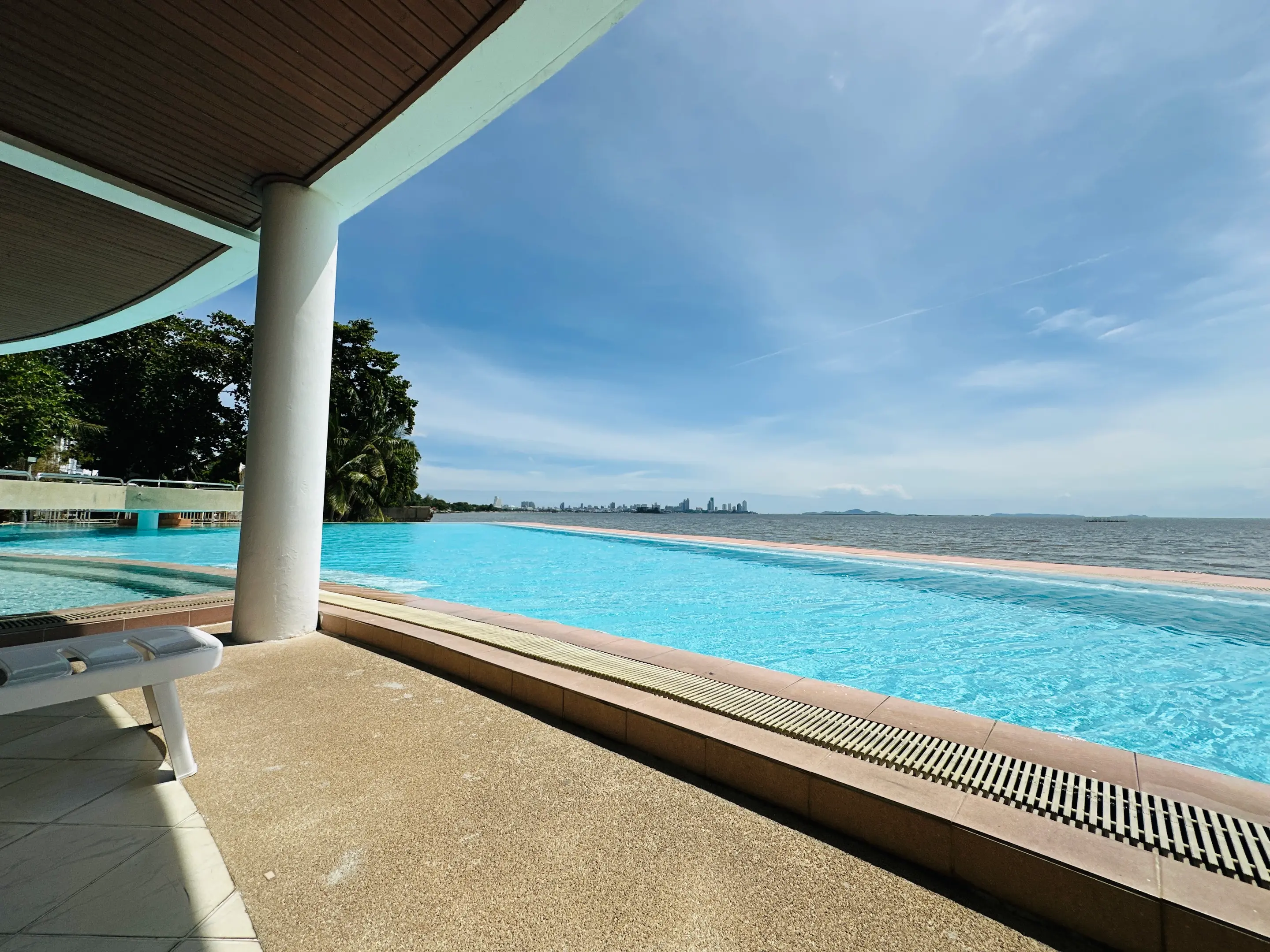 Foreign Name - Beach Front - 2 Bed - 2 Bathroom Condo