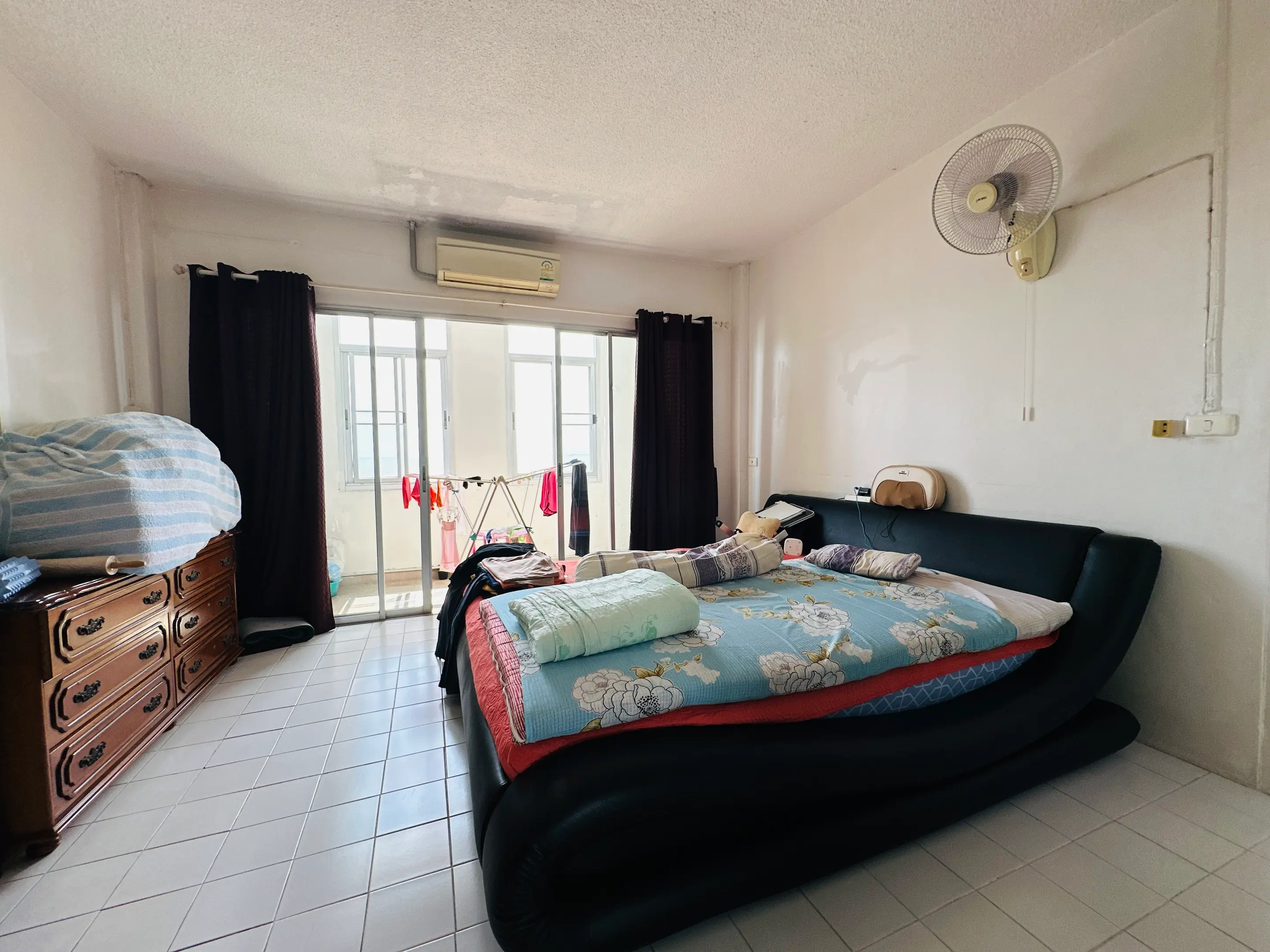 Foreign Name - Beach Front - 2 Bed - 2 Bathroom Condo