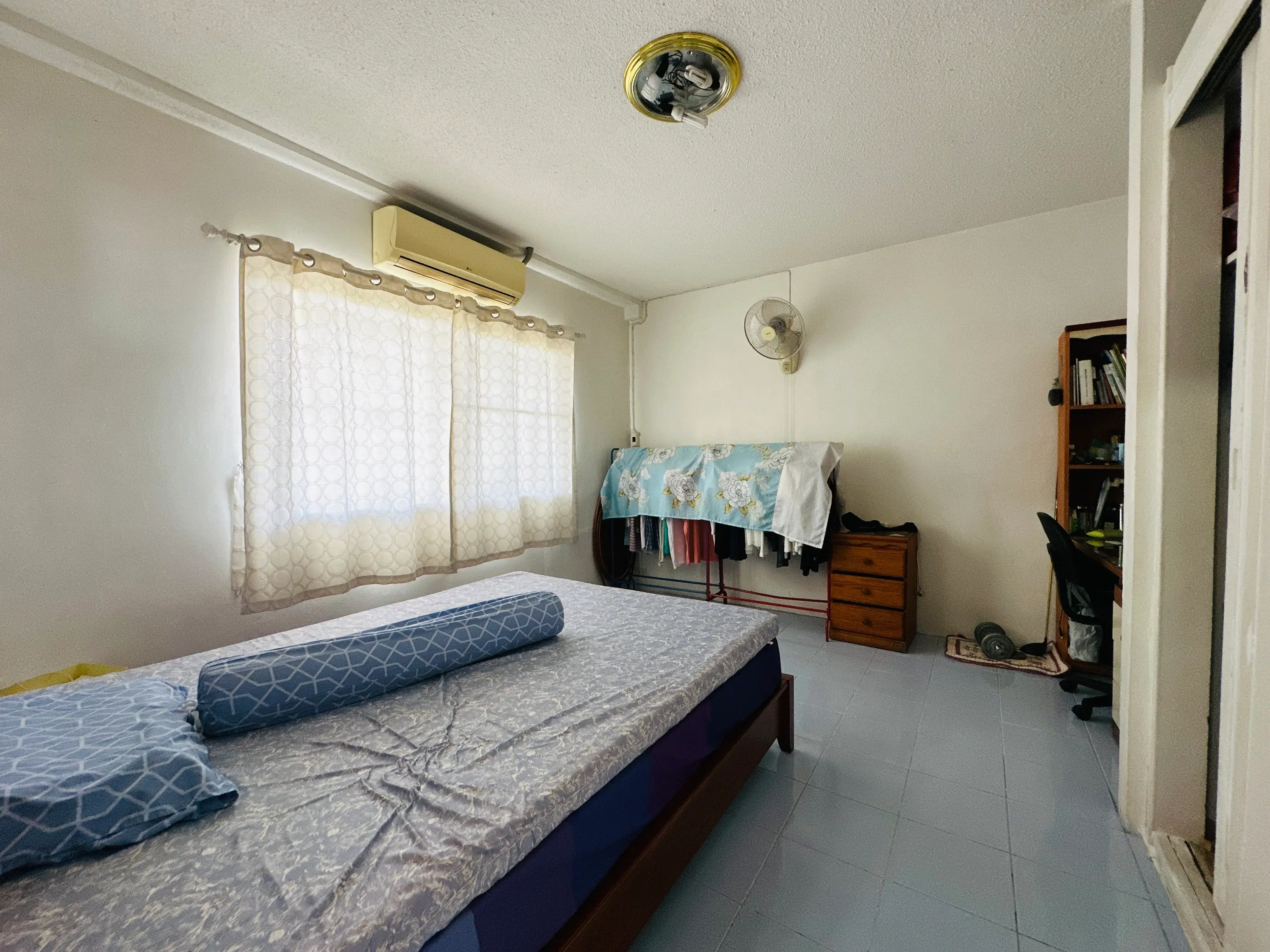Foreign Name - Beach Front - 2 Bed - 2 Bathroom Condo
