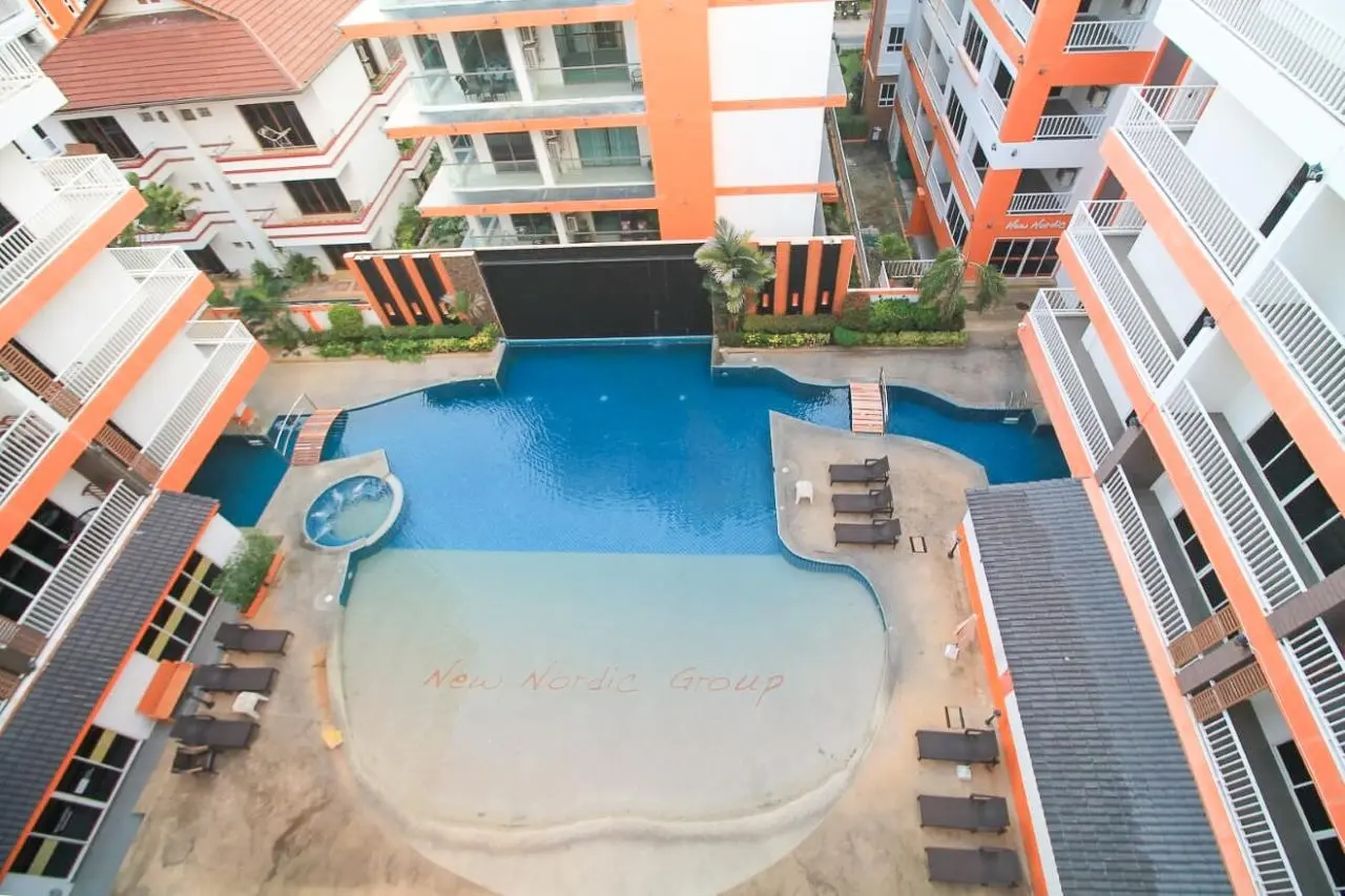 Large 1 Bedroom Condo - Pratamnak - Large balcony - Corner Unit
