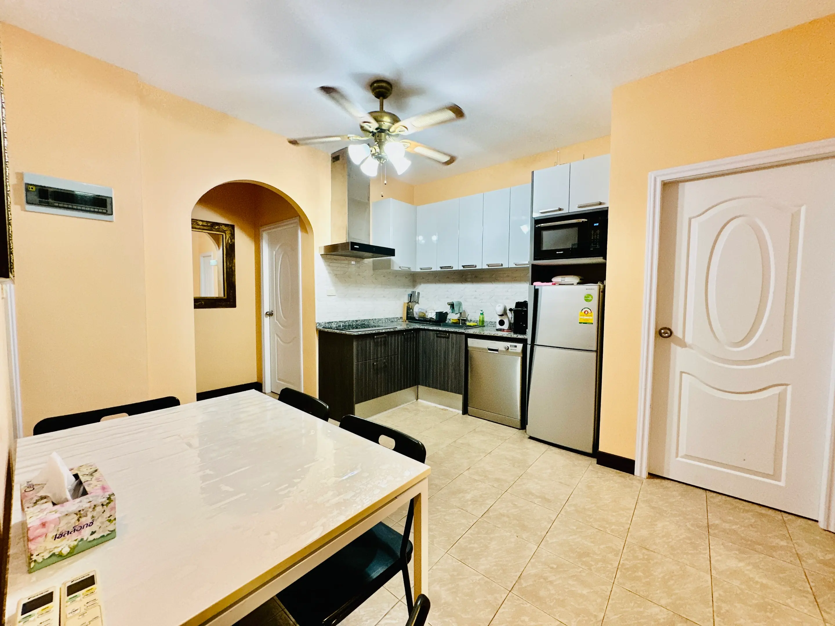 House in small Village - Near Beach - 3 Bedroom - Pratumnak - Pattaya