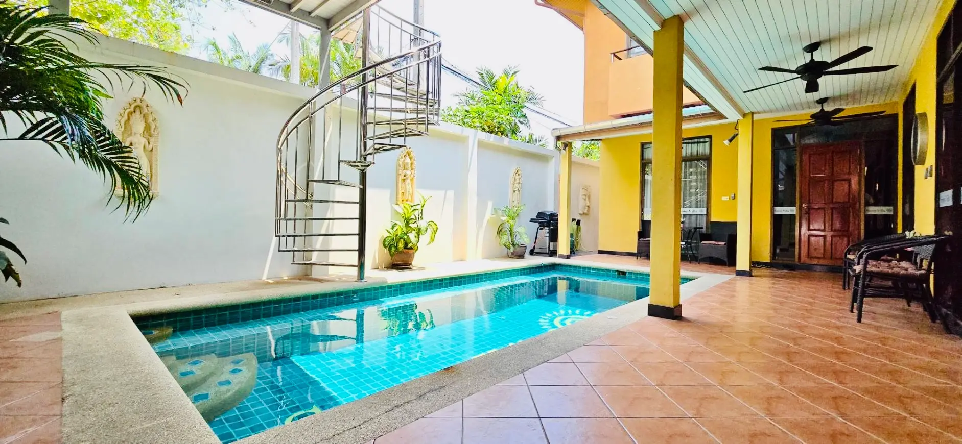 Pool Villa - Central Jomtien - Walking distance to beach and all facilities 
