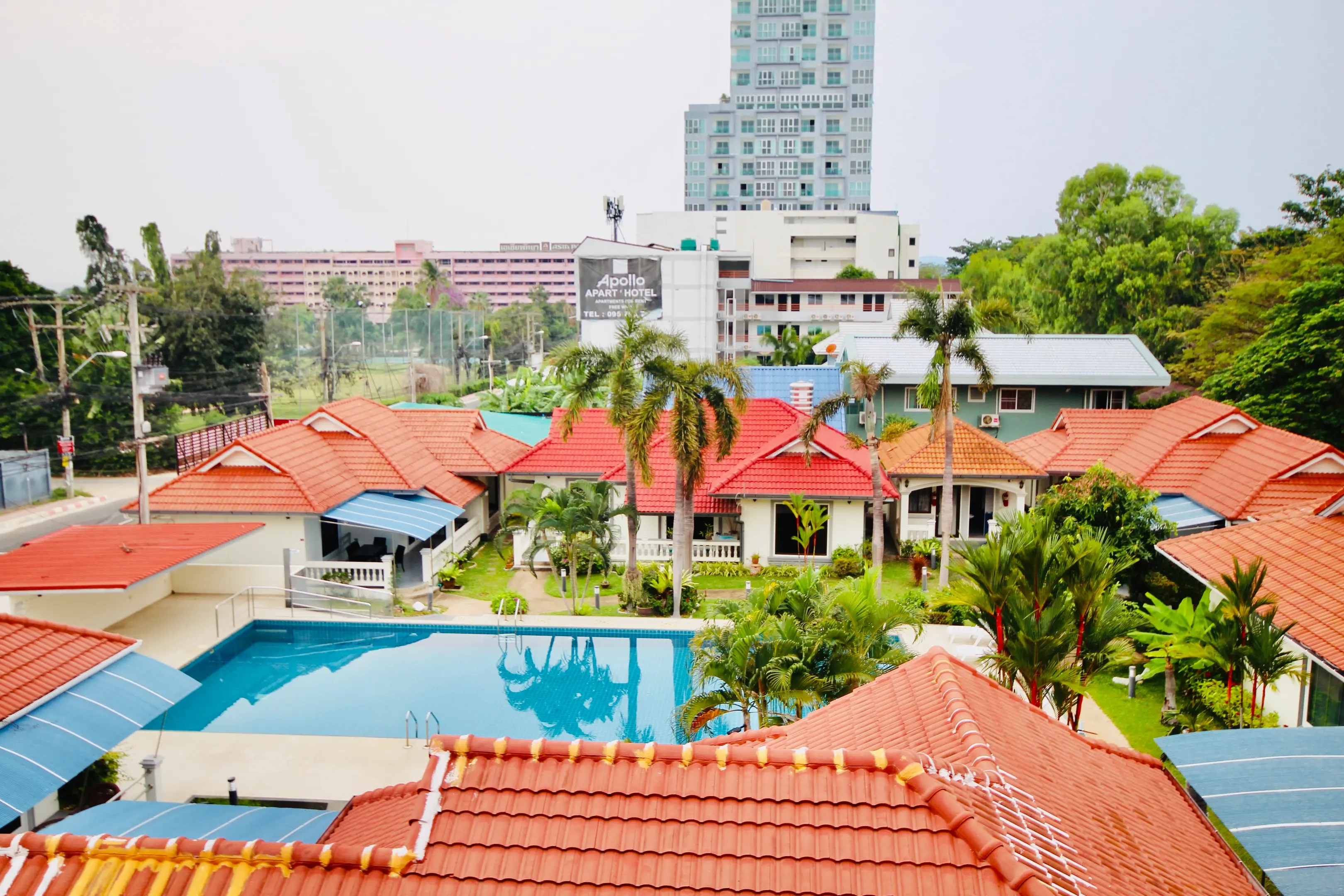 Pool and Sea View - 2 Bedroom - 2 Bathroom - Large Balcony - Pratamnak - Pattaya