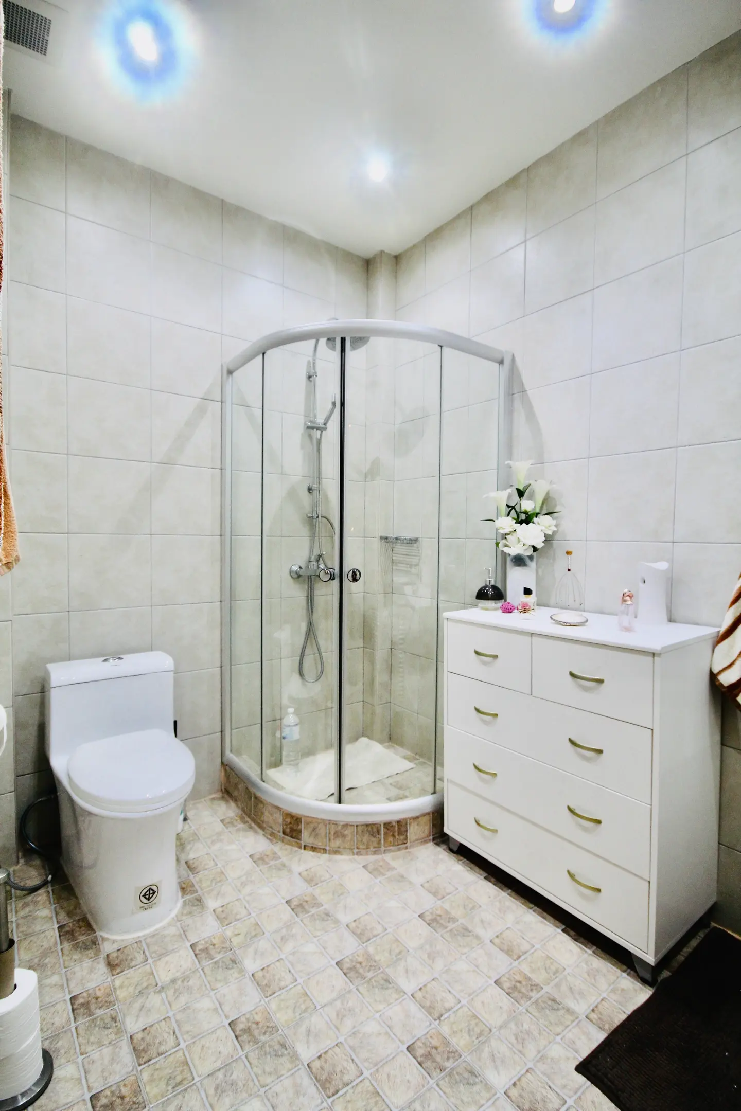 Pool and Sea View - 2 Bedroom - 2 Bathroom - Large Balcony - Pratamnak - Pattaya
