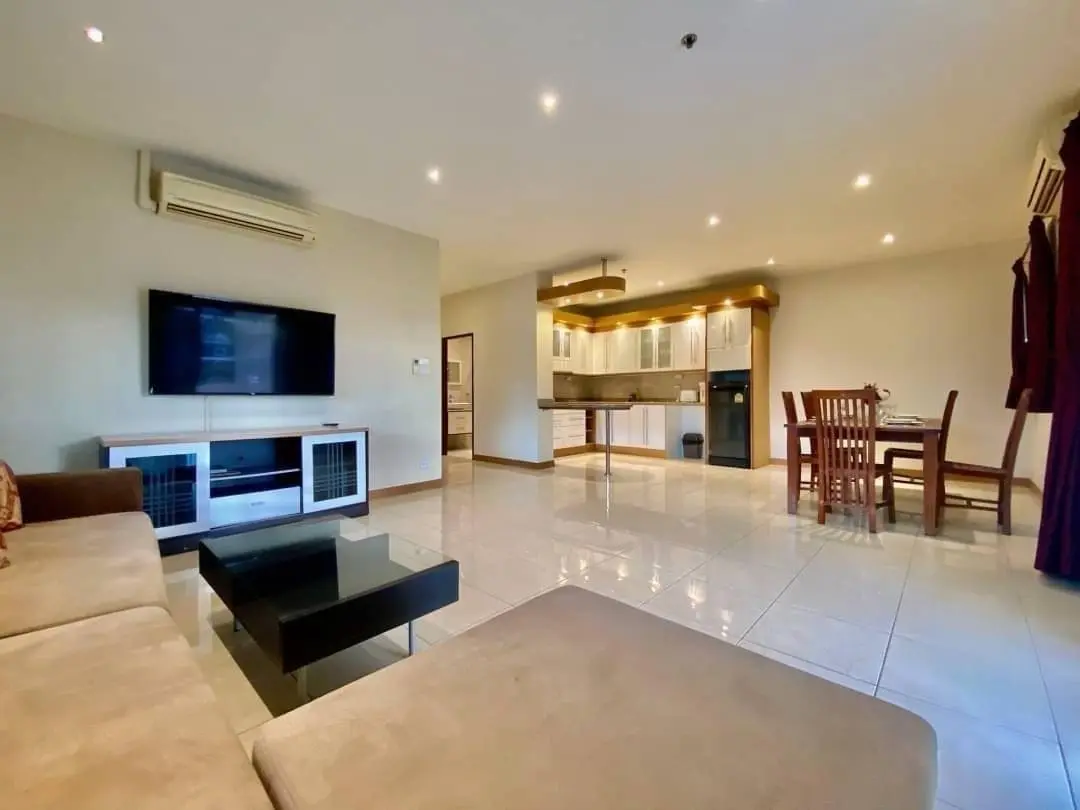 Large 3 Bed Condo - Corner Unit - Foreign Name - Pratumnak - Pattaya