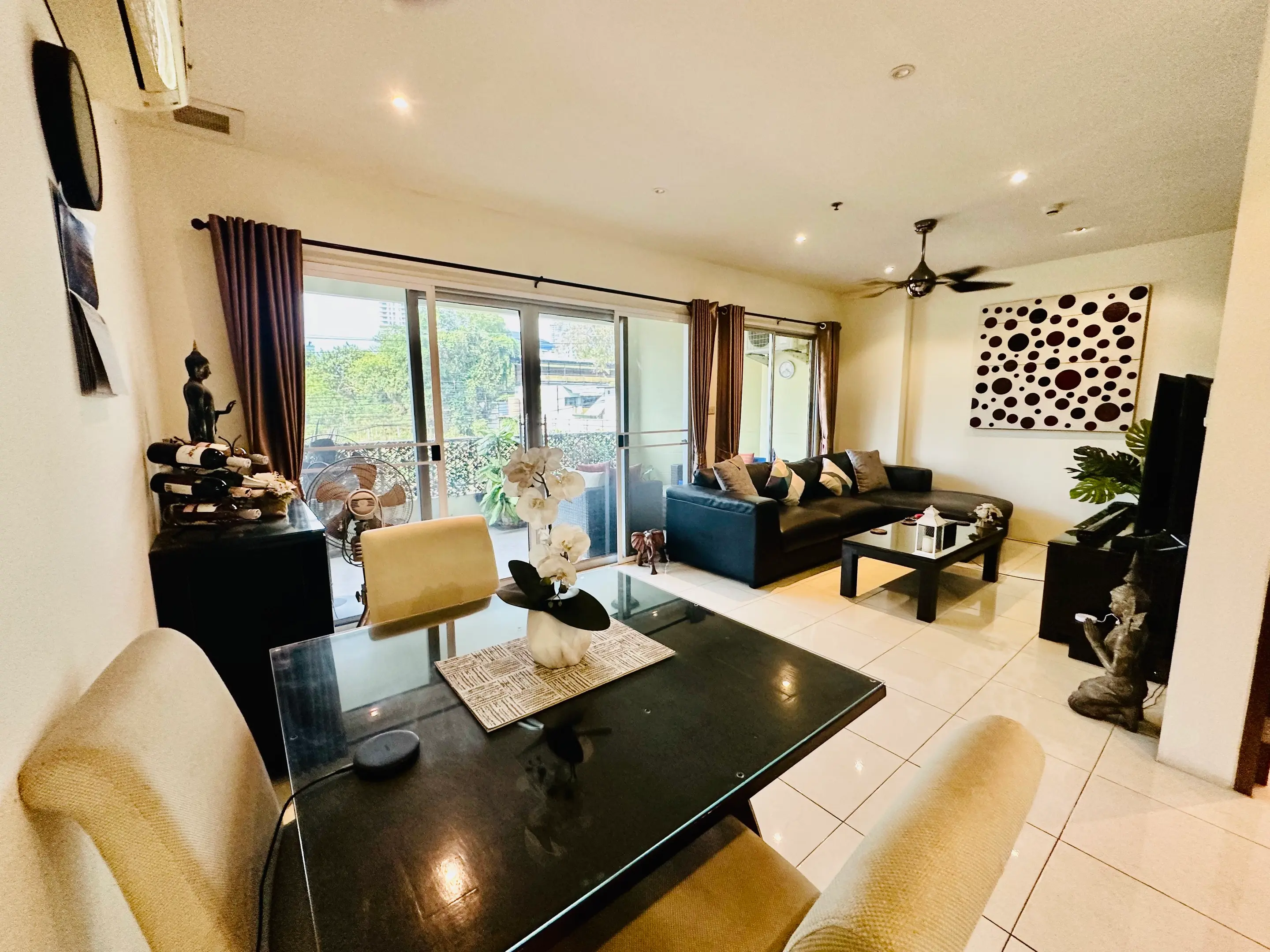 2 Bedroom - Pratumnak - Large Balcony - SALE AND RENT 