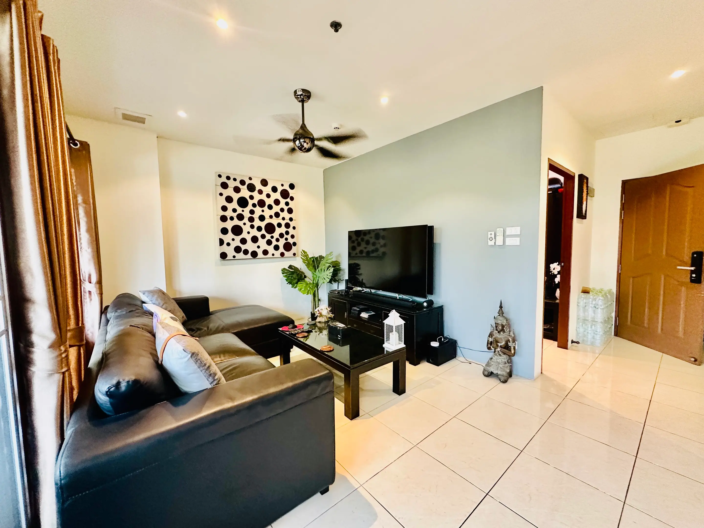 2 Bedroom - Pratumnak - Large Balcony - SALE AND RENT 