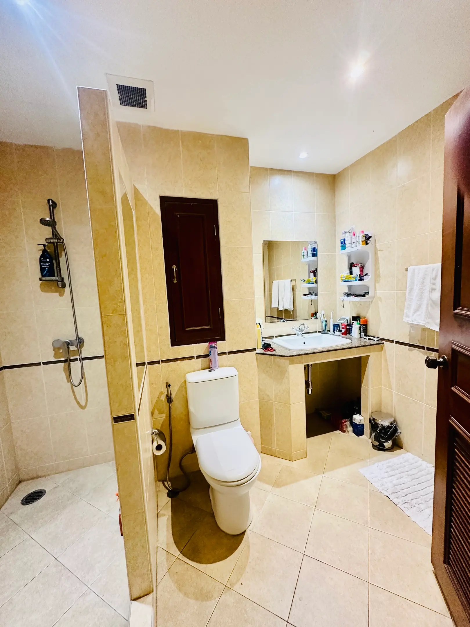 2 Bedroom - Pratumnak - Large Balcony - SALE AND RENT 