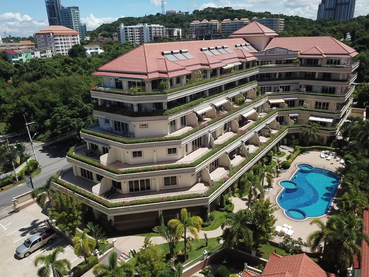 2 Bedroom - Pratumnak - Large Balcony - SALE AND RENT 