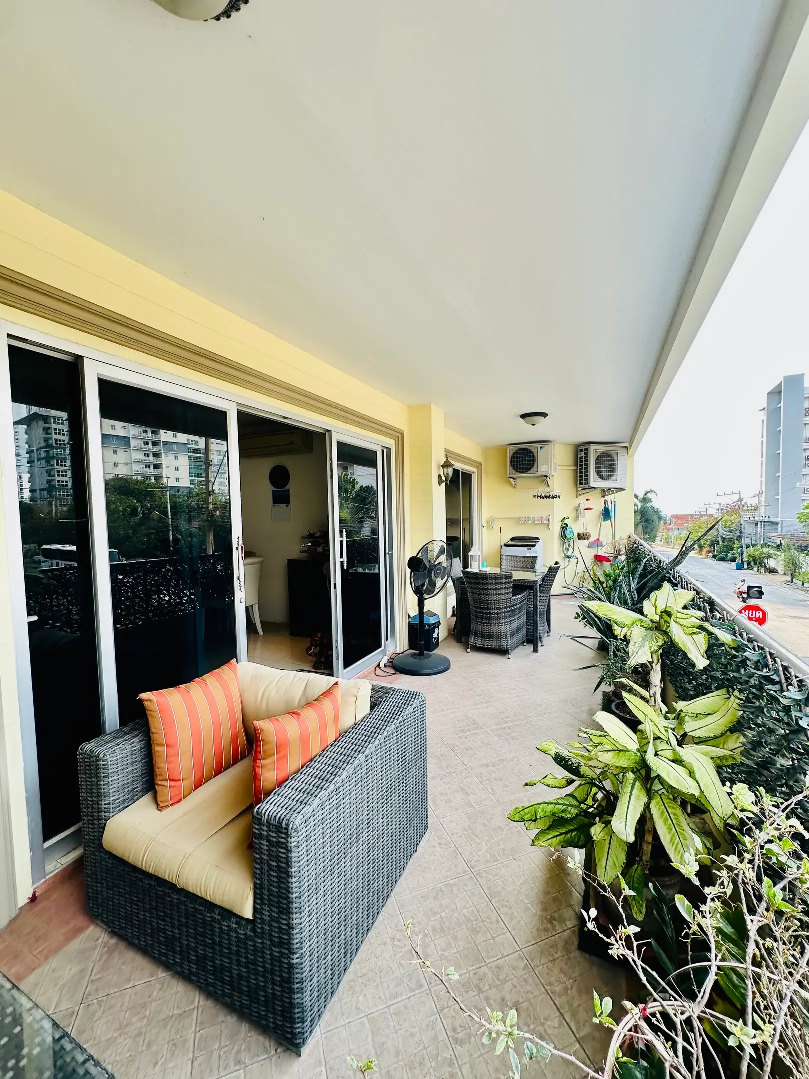 2 Bedroom - Pratumnak - Large Balcony - SALE AND RENT 