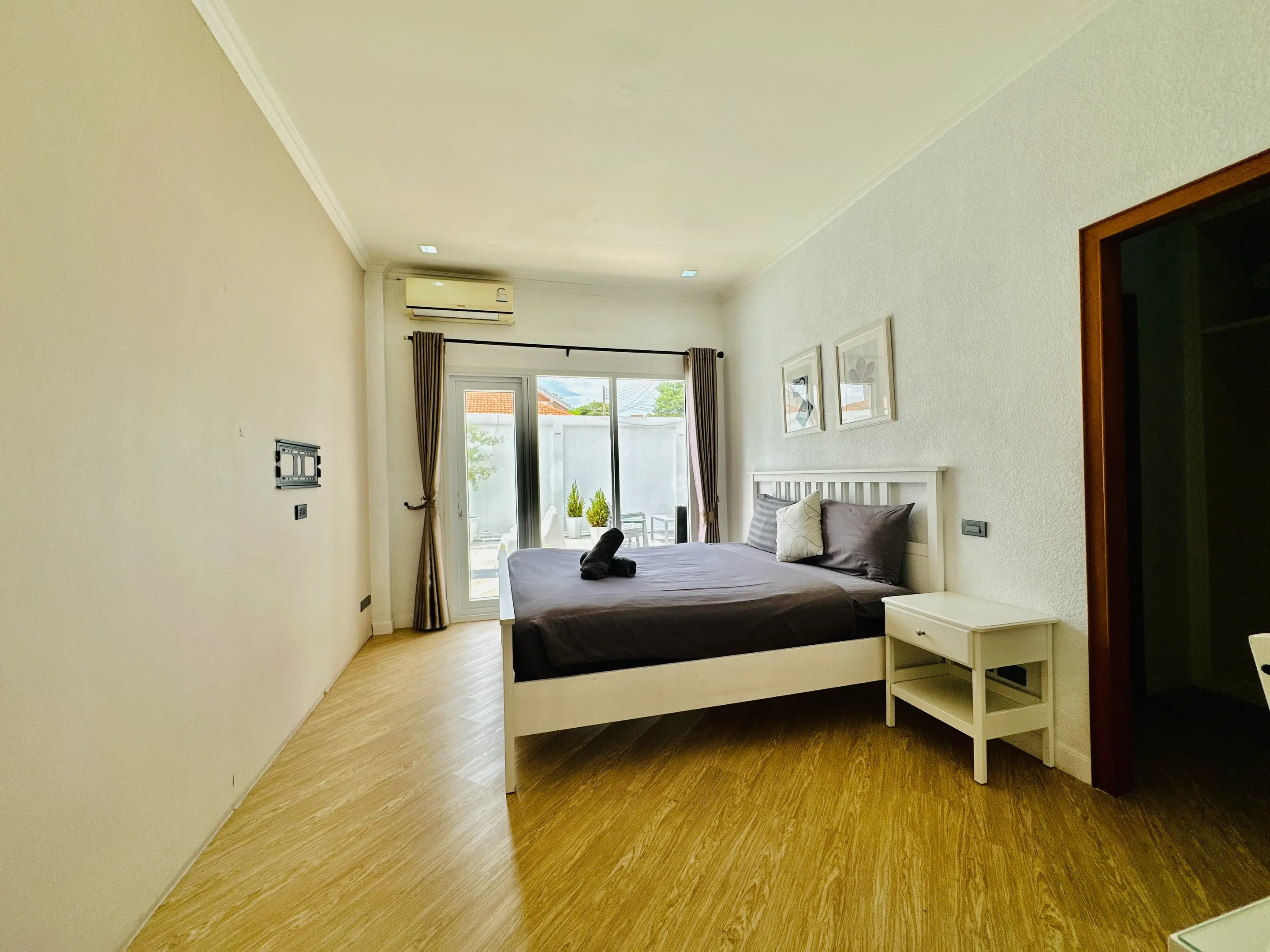 Pool Villa Pratumnak - Good Location - 3 Bed - 4 Bathroom