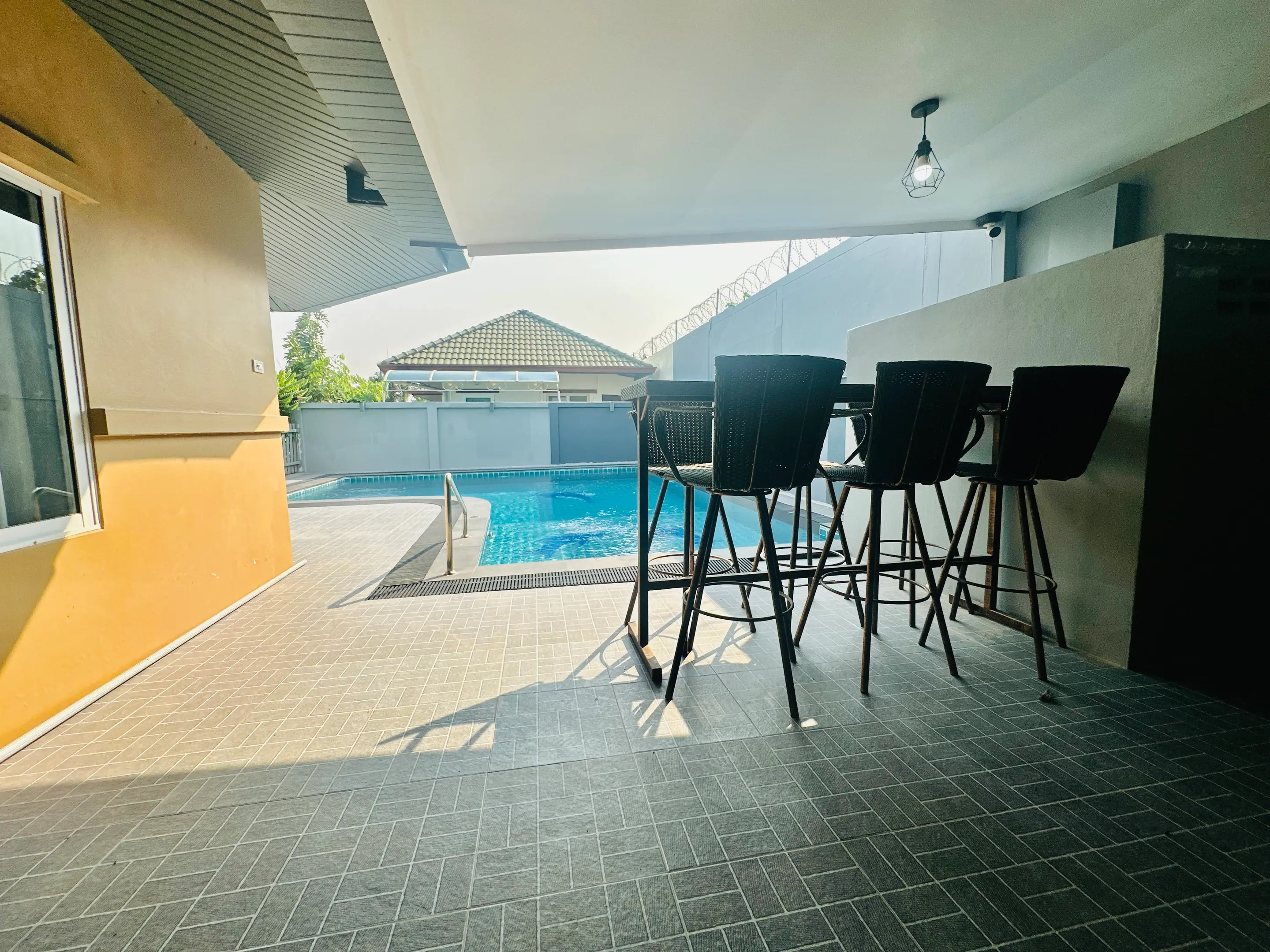 Pool Villa - Greenfield Villa 3 - Renovated - Large outside covered area