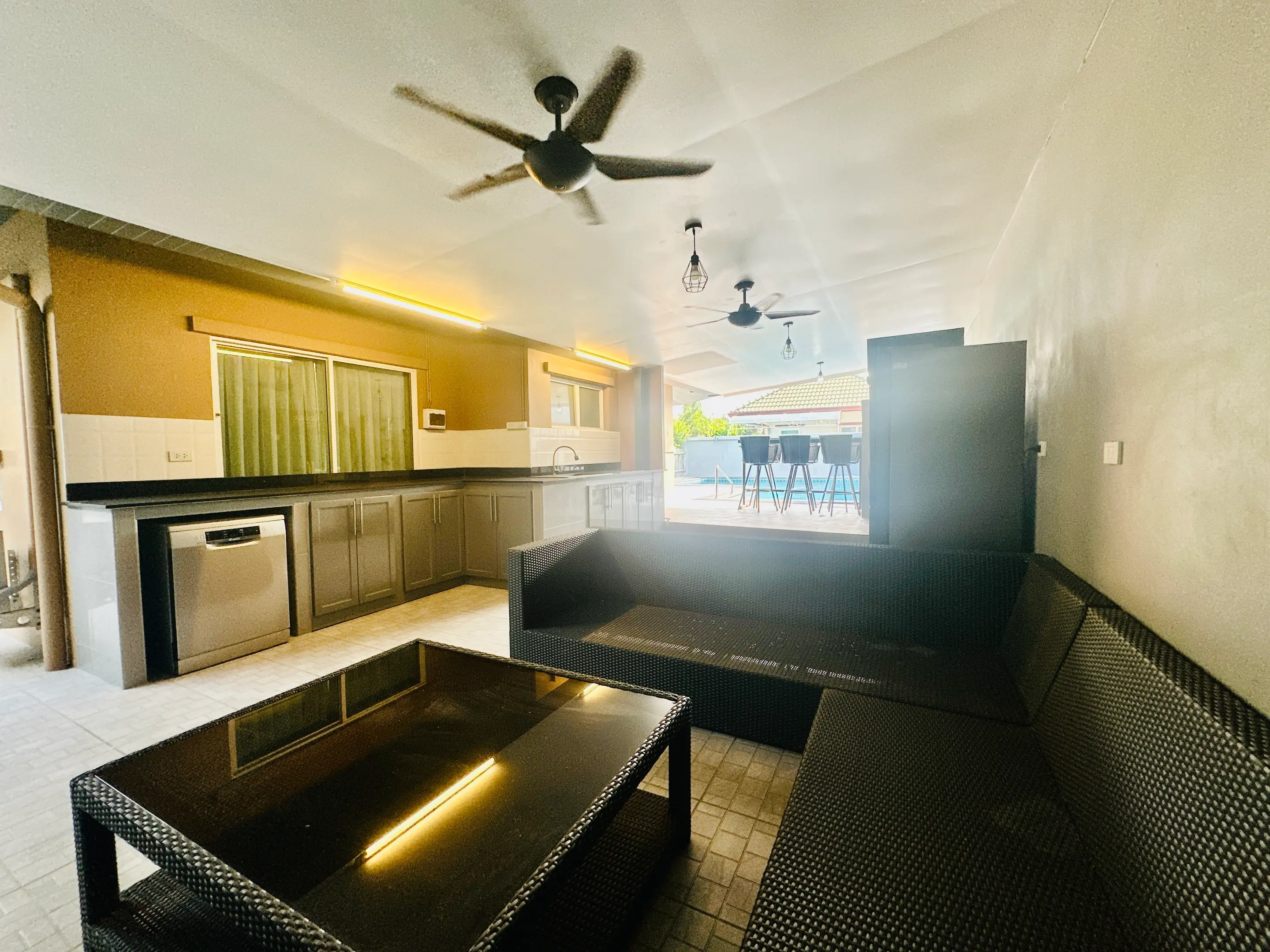 Pool Villa - Greenfield Villa 3 - Renovated - Large outside covered area