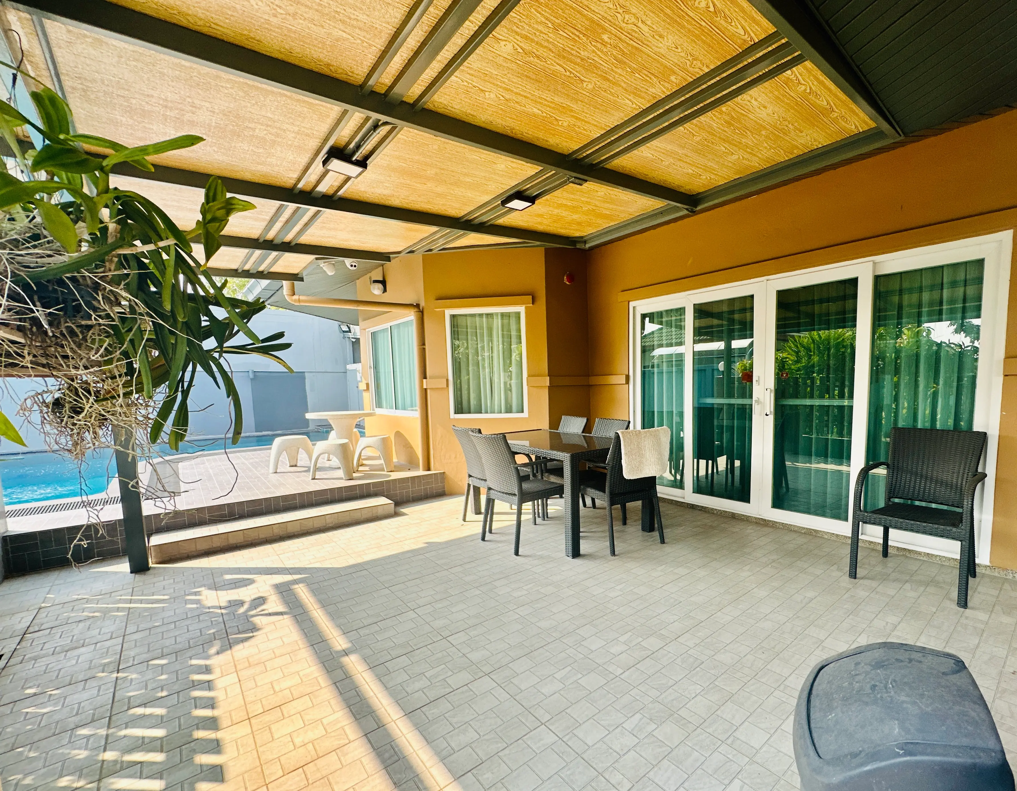 Pool Villa - Greenfield Villa 3 - Renovated - Large outside covered area