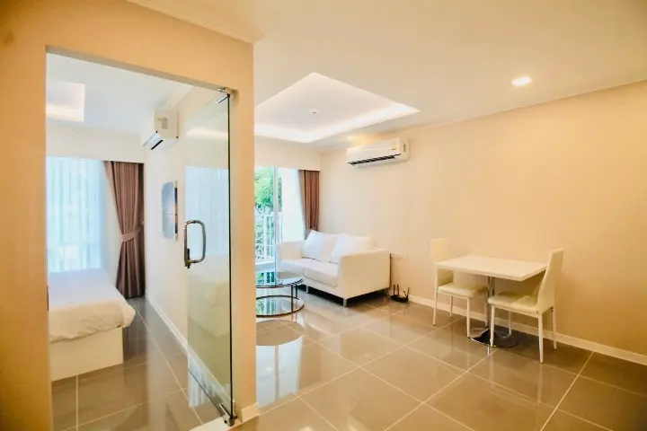 The Orient Resort and Spa - Direct Pool Access - Foreign Name
