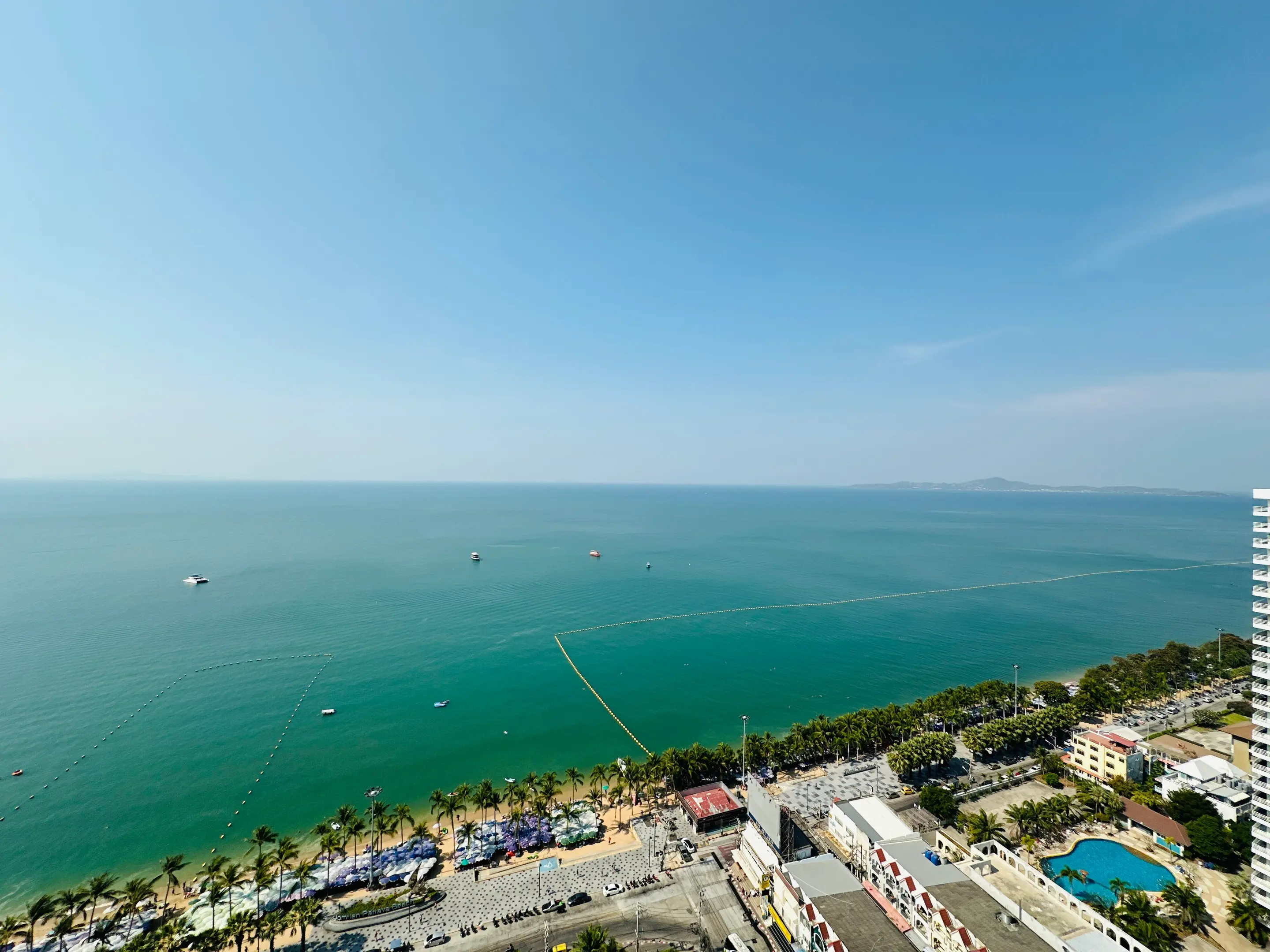 Jomtien Plaza - Beachfront - Duplex - Foreign Name - Pool and Sea View