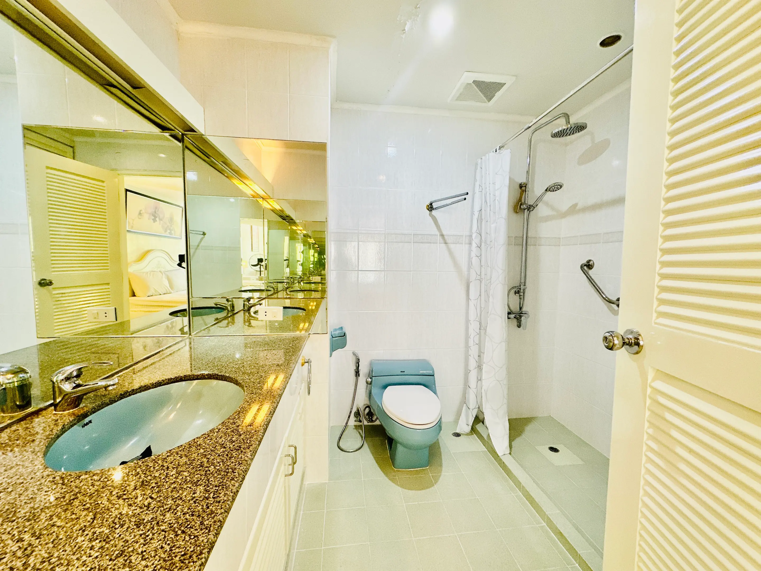 Jomtien Plaza - Beachfront - Duplex - Foreign Name - Pool and Sea View
