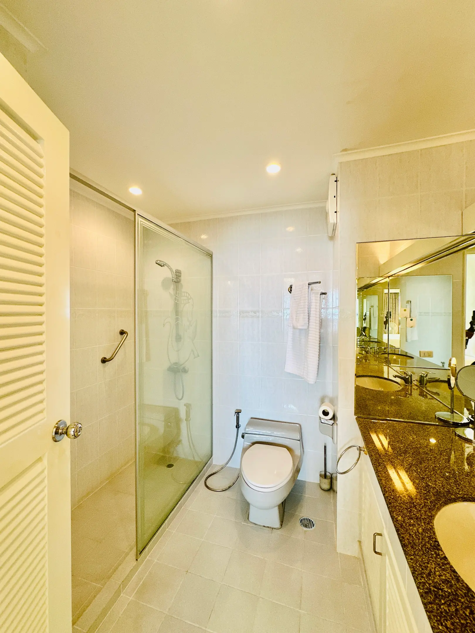 Jomtien Plaza - Beachfront - Duplex - Foreign Name - Pool and Sea View